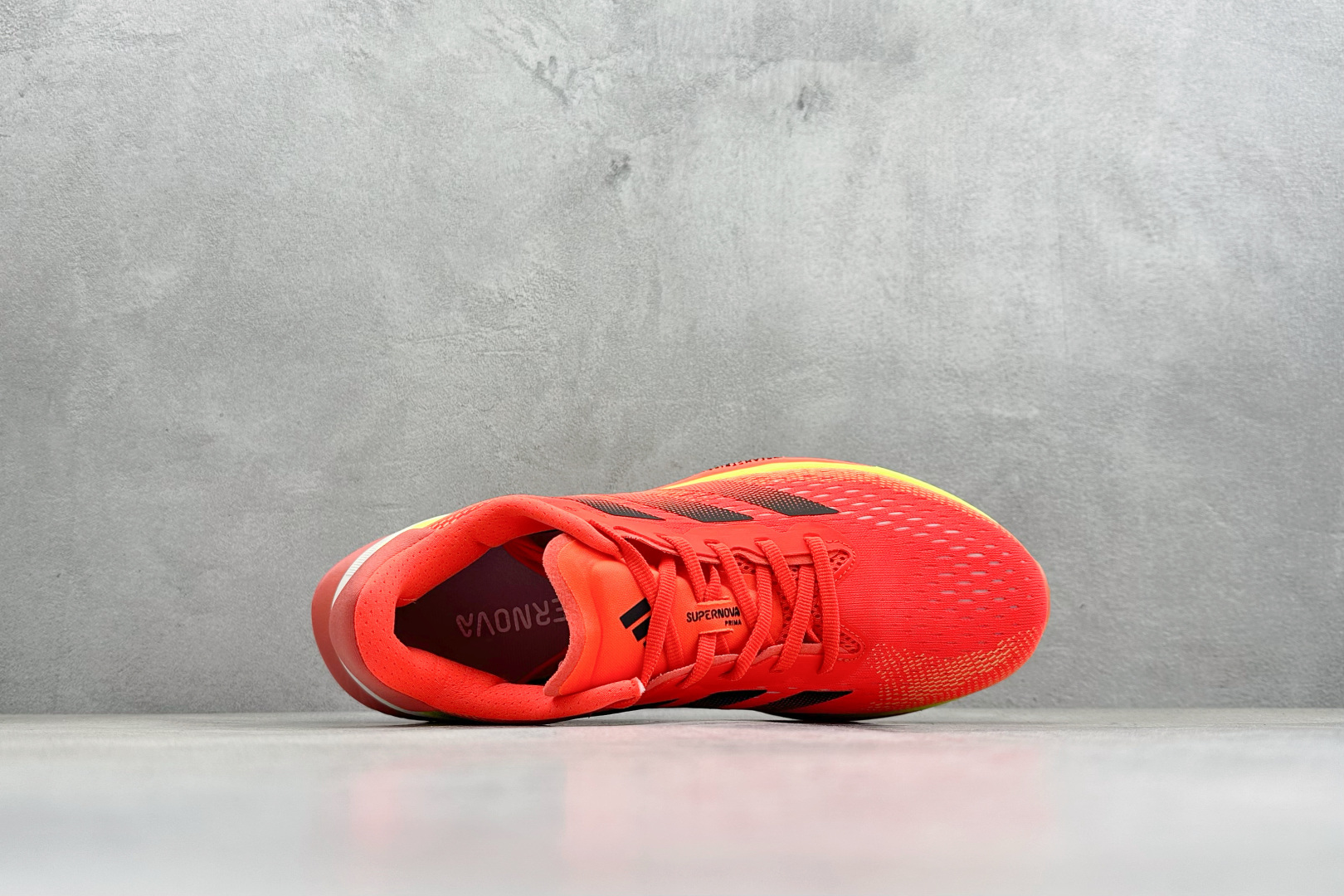 Adidas Supernova Prima M 低帮透气休闲运动跑鞋 TE1686