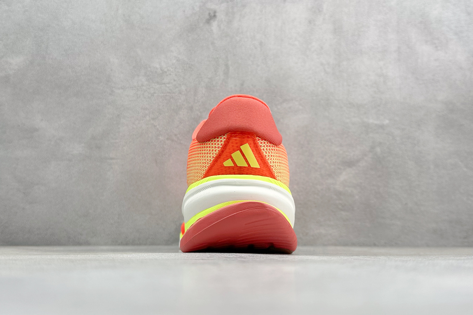 Adidas Supernova Prima M 低帮透气休闲运动跑鞋 TE1686