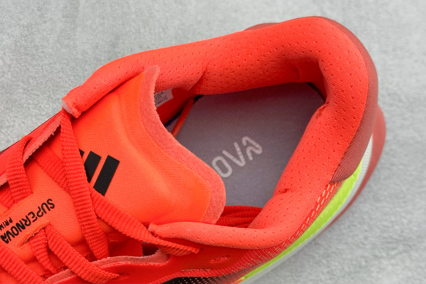 Adidas Supernova Prima M 低帮透气休闲运动跑鞋 TE1686