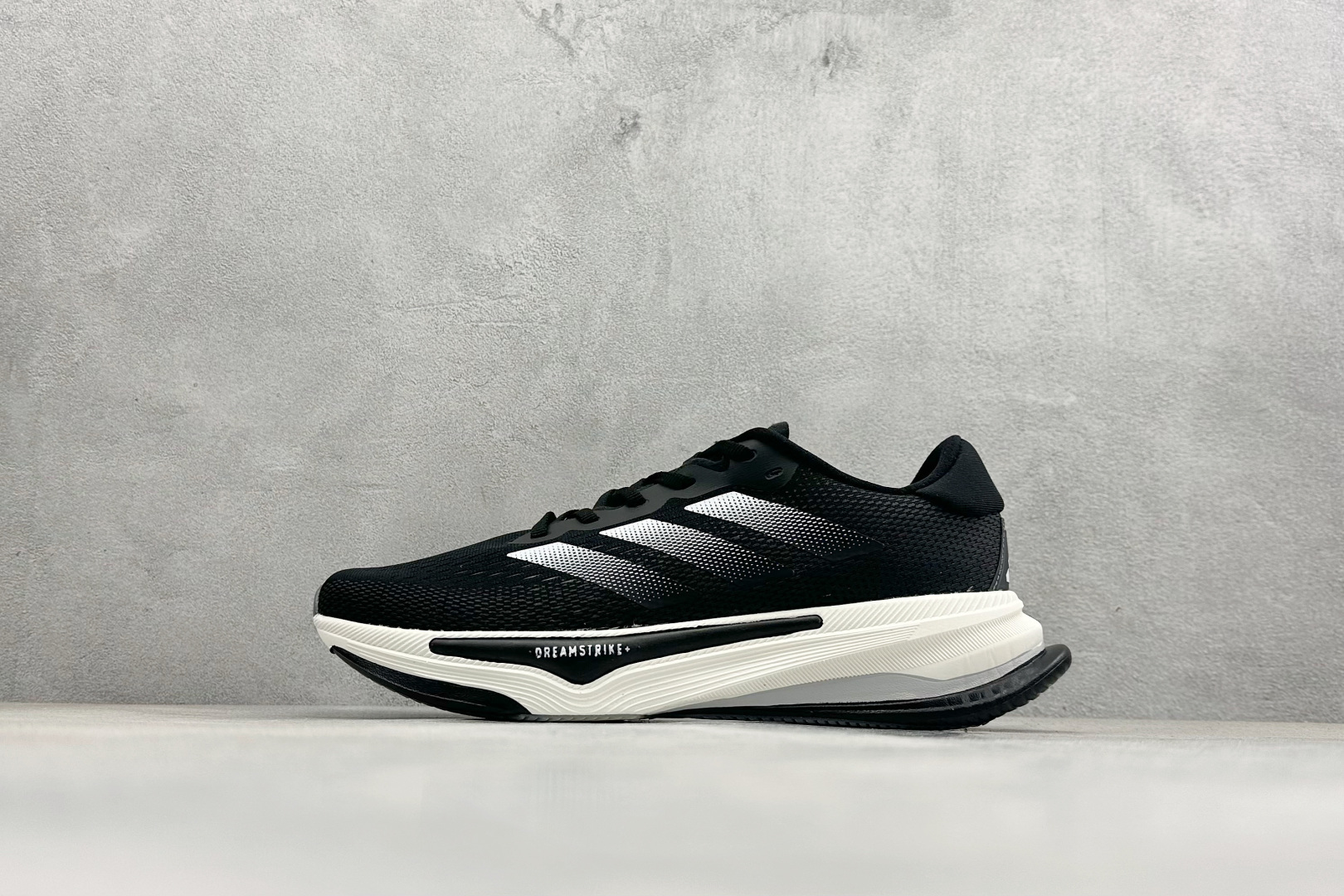 Adidas Supernova Prima M 低帮透气休闲运动跑鞋 TE1687