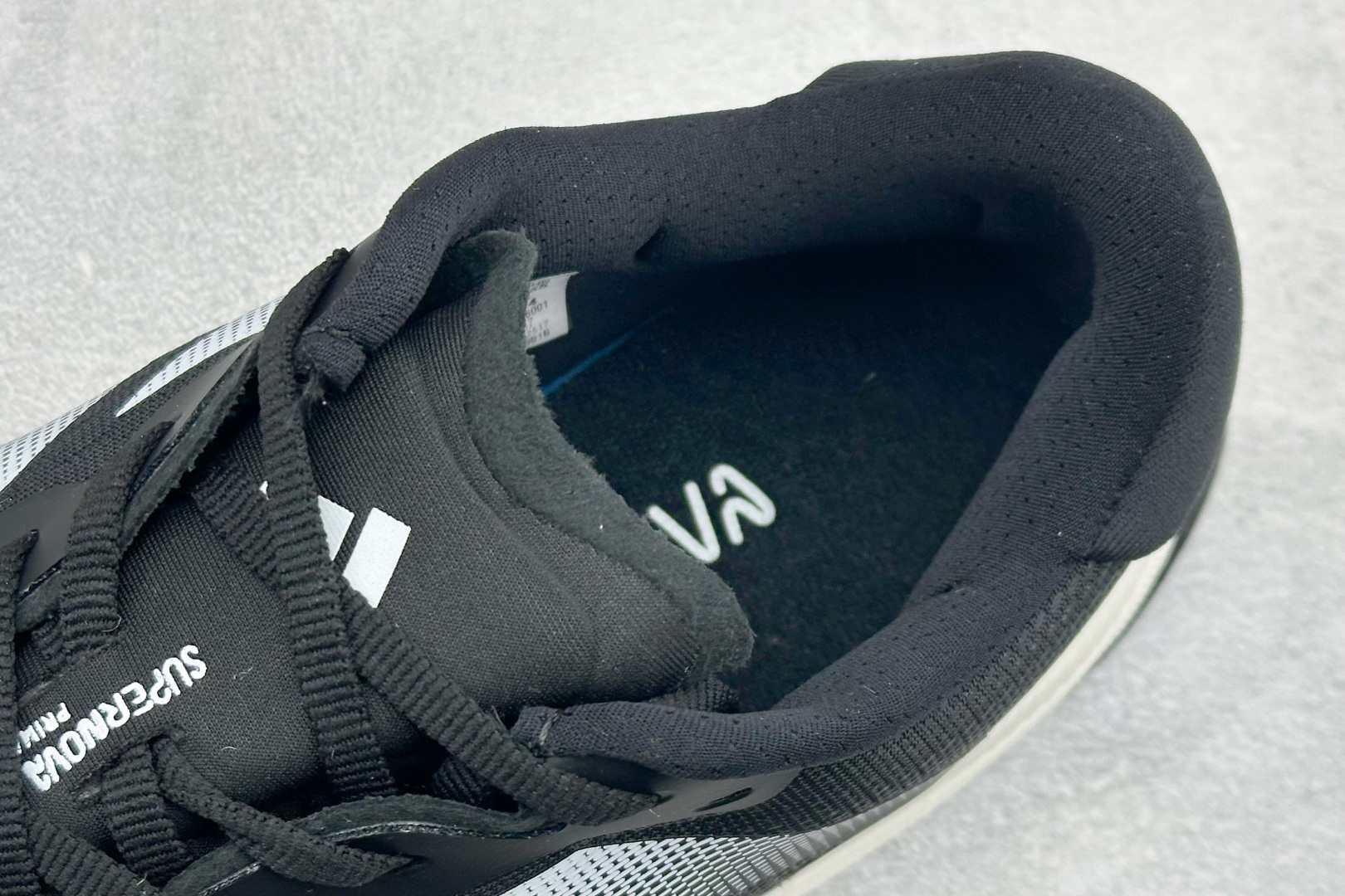 Adidas Supernova Prima M 低帮透气休闲运动跑鞋 TE1687