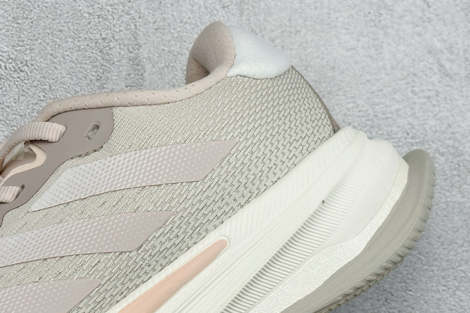 Adidas Supernova Prima M 低帮透气休闲运动跑鞋 TE1685
