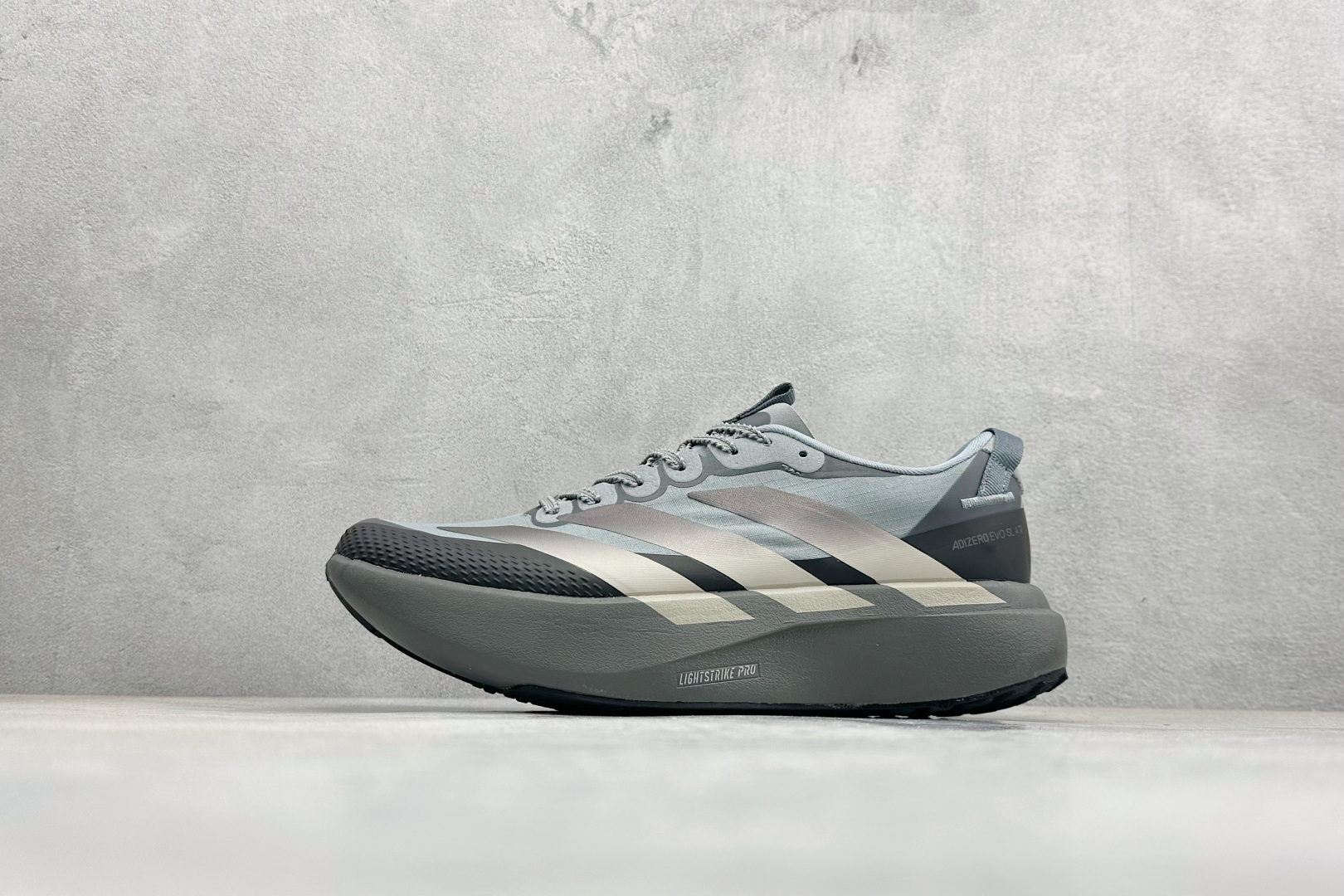 TY版AD ADIZERO EVO SL ATR 阿迪超轻透气缓震跑鞋 KK0310