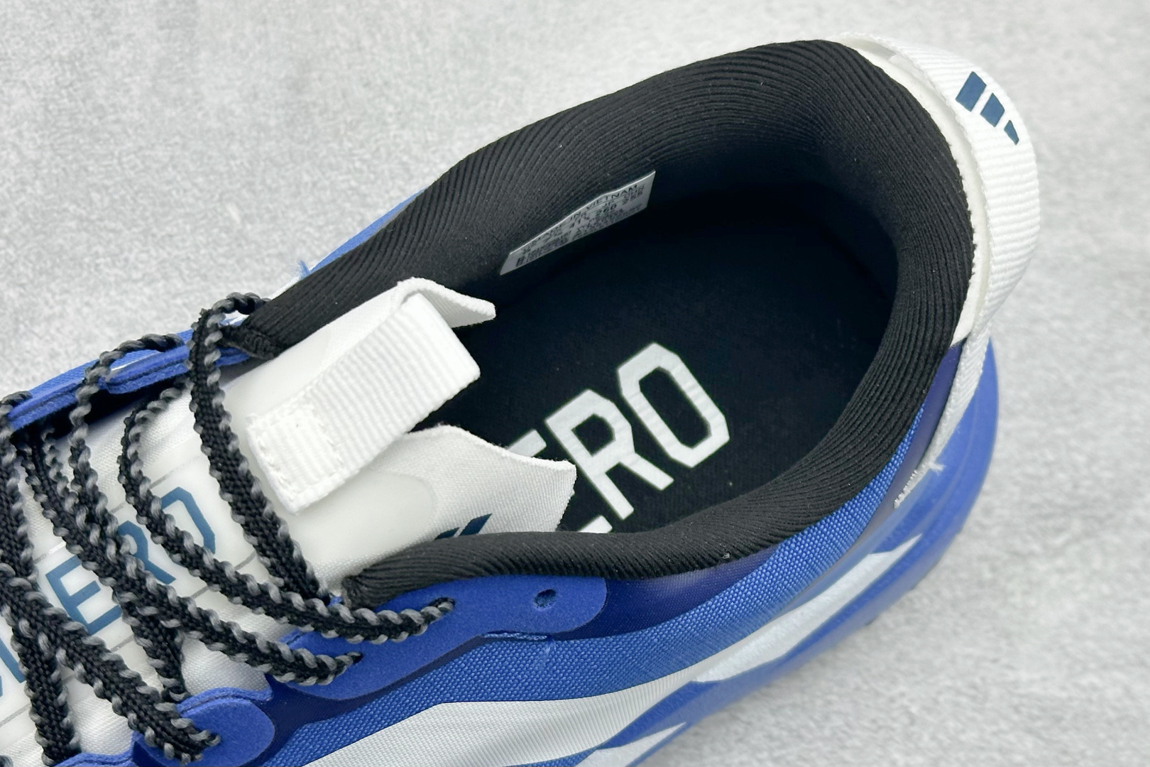 TY版AD ADIZERO EVO SL ATR 阿迪超轻透气缓震跑鞋 KK0323