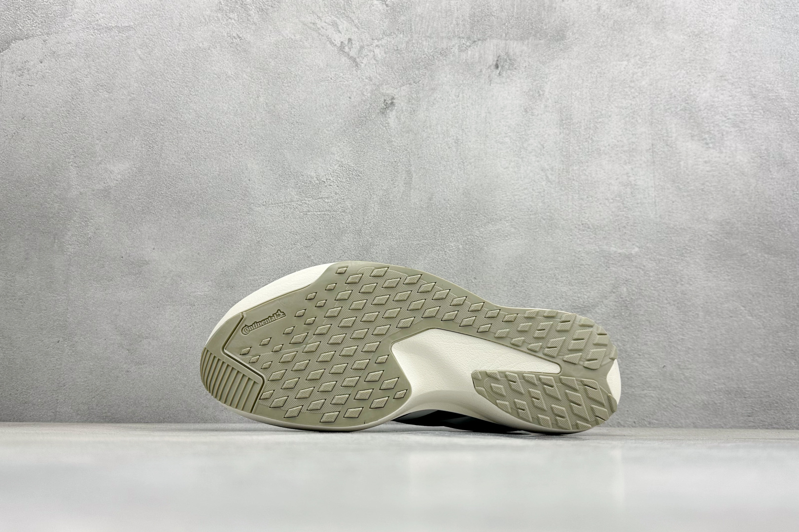 TY版AD ADIZERO EVO SL ATR 阿迪超轻透气缓震跑鞋 KK2690-High Quatity Cheap Brand wholesale wholesaler seller Clothes Bags handbags Sneakers Top Fashion Clothing Shoes from China Factory Chinese suppliers best Quality Beautiful Price TY版AD ADIZERO EVO SL ATR 阿迪超轻透气缓震跑鞋 KK2690