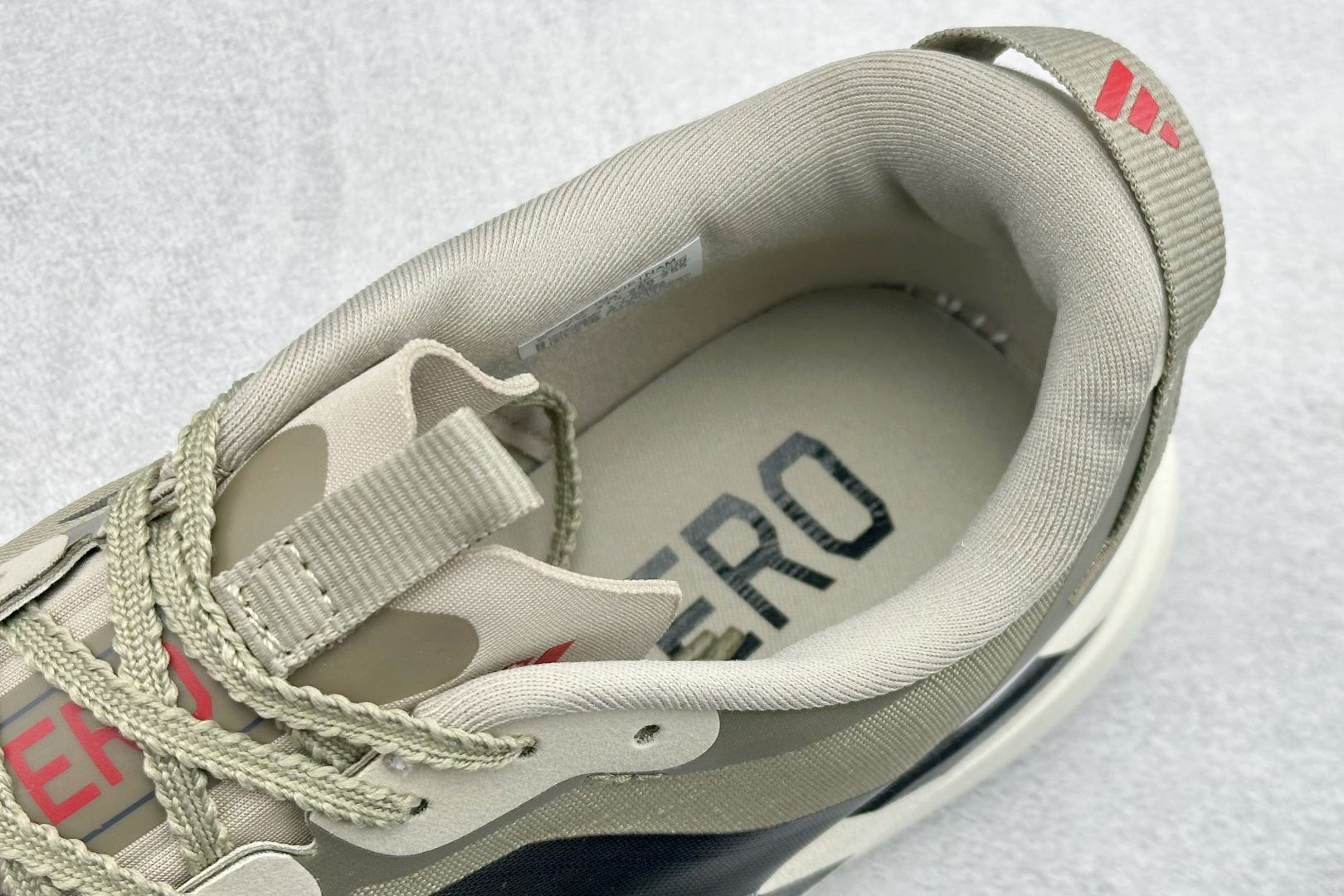 TY版AD ADIZERO EVO SL ATR 阿迪超轻透气缓震跑鞋 KK2690-High Quatity Cheap Brand wholesale wholesaler seller Clothes Bags handbags Sneakers Top Fashion Clothing Shoes from China Factory Chinese suppliers best Quality Beautiful Price TY版AD ADIZERO EVO SL ATR 阿迪超轻透气缓震跑鞋 KK2690