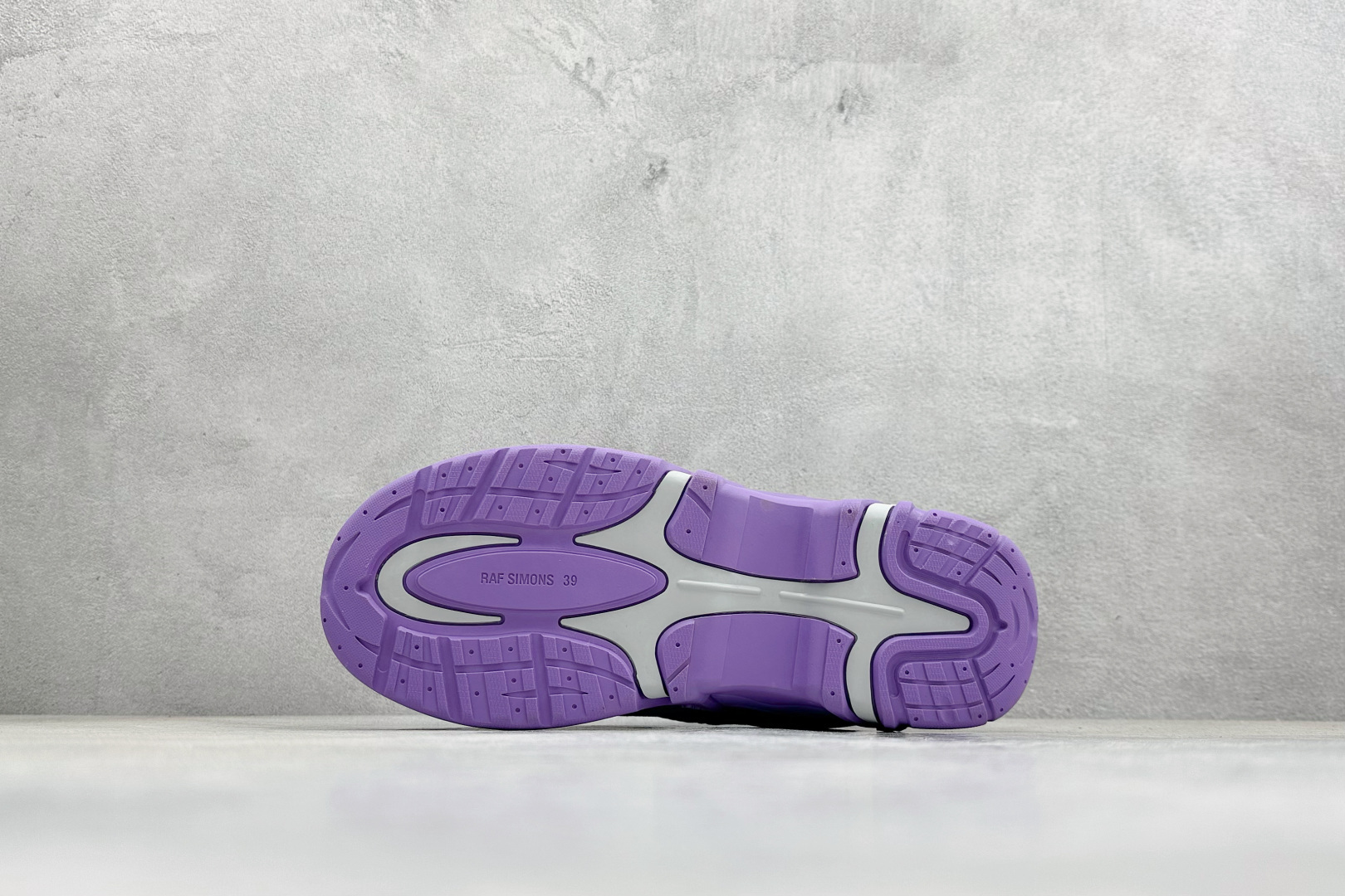 RAF SIMONS Antei 先锋潮流 复古低帮休闲鞋 HR740001L-High Quatity Cheap Brand wholesale wholesaler seller Clothes Bags handbags Sneakers Top Fashion Clothing Shoes from China Factory Chinese suppliers best Quality Beautiful Price RAF SIMONS Antei 先锋潮流 复古低帮休闲鞋 HR740001L