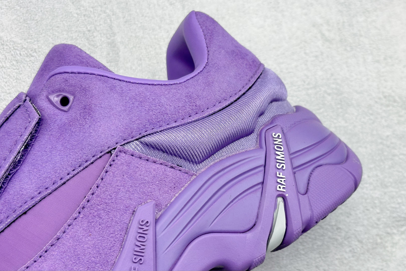 RAF SIMONS Antei 先锋潮流 复古低帮休闲鞋 HR740001L-High Quatity Cheap Brand wholesale wholesaler seller Clothes Bags handbags Sneakers Top Fashion Clothing Shoes from China Factory Chinese suppliers best Quality Beautiful Price RAF SIMONS Antei 先锋潮流 复古低帮休闲鞋 HR740001L