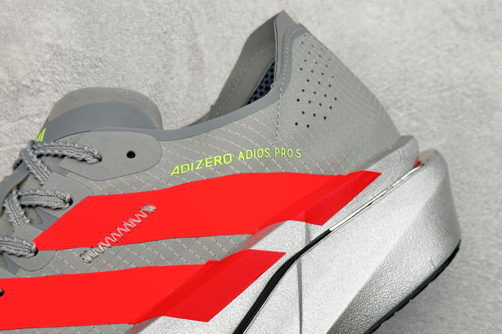 Adidas ADIZERO ADIOS PRO 5 M 马拉松竞速专业跑鞋 CELERMESH针织网面非常轻薄 K18293