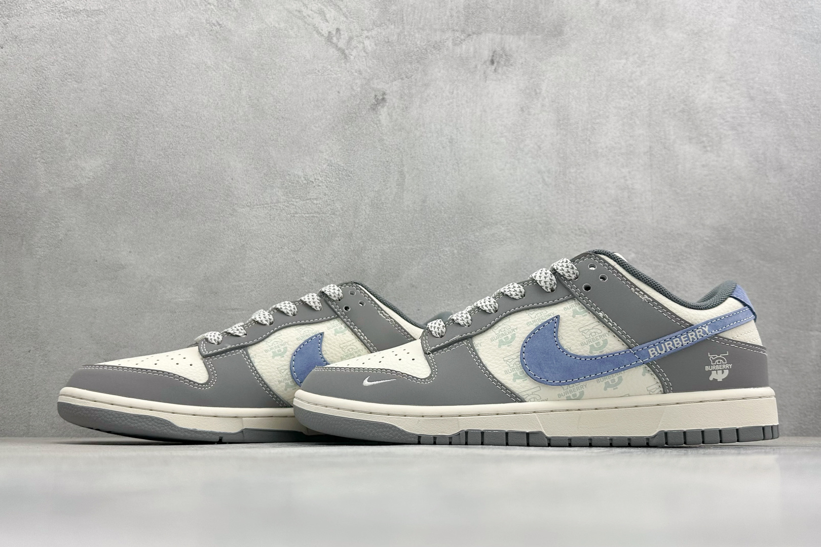 Nike SB Dunk Low 巴宝莉联名 灰蓝拼接 周年高端定制 低帮休闲板鞋 JP1628-035