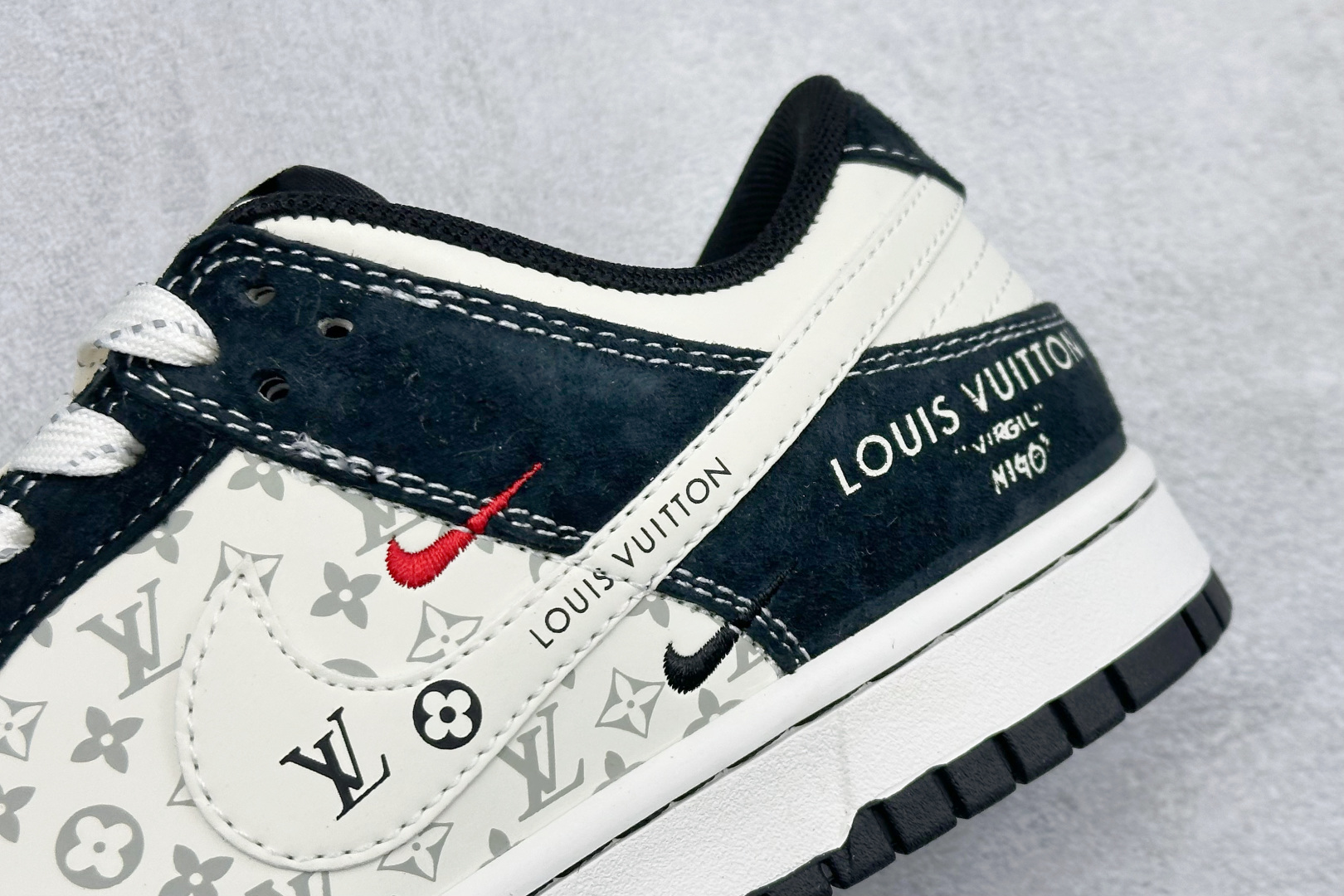黑白奢潮 板鞋新标杆｜Nike Dunk Low x LV定制款 KG6699-F02