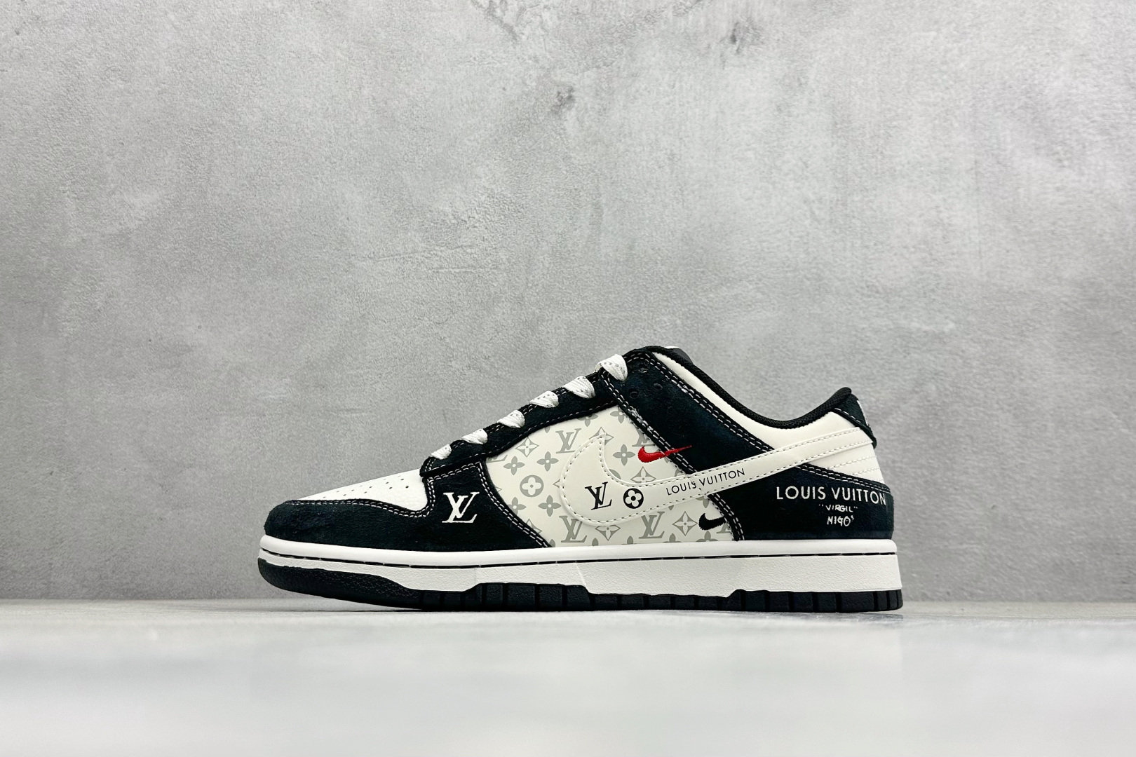 黑白奢潮 板鞋新标杆｜Nike Dunk Low x LV定制款 KG6699-F02