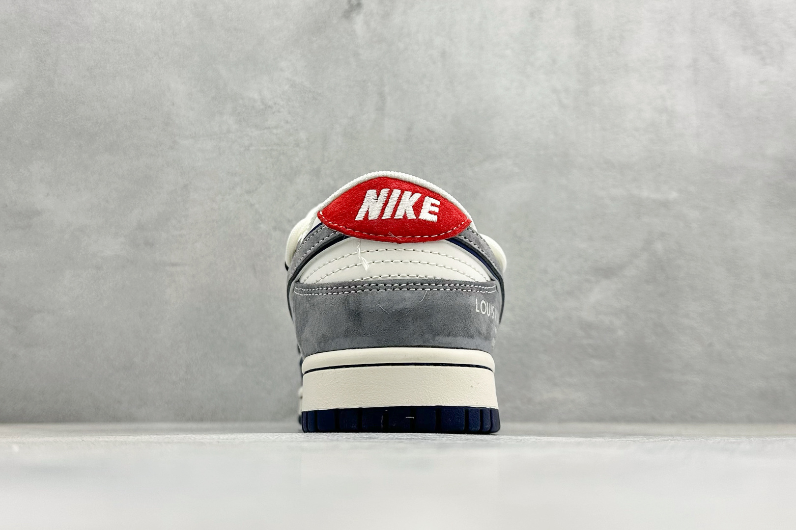 奢潮融合 板鞋新章｜Nike Dunk Low x LV定制款 CX5050-Y42