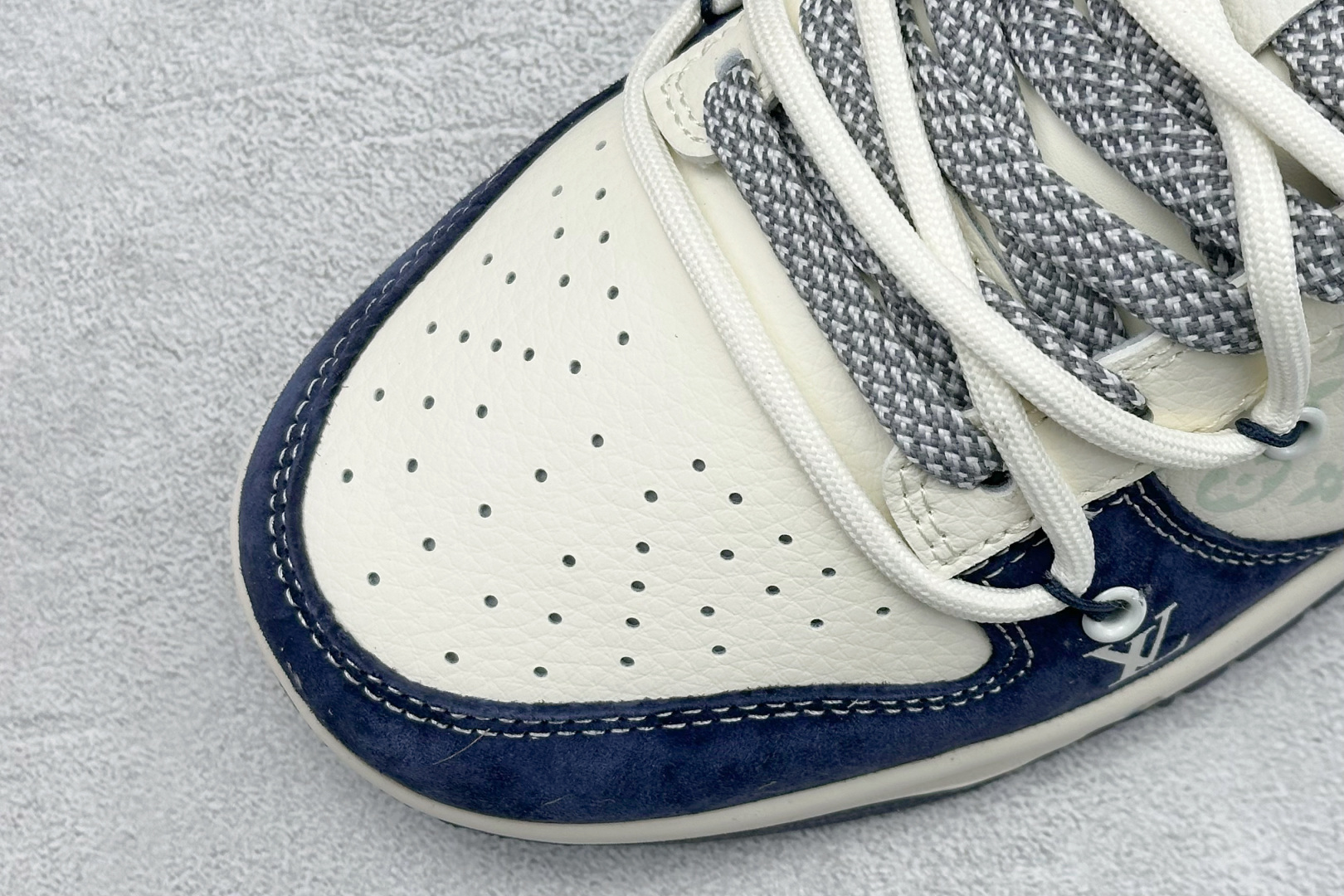 奢潮融合 板鞋新章｜Nike Dunk Low x LV定制款 CX5050-Y42