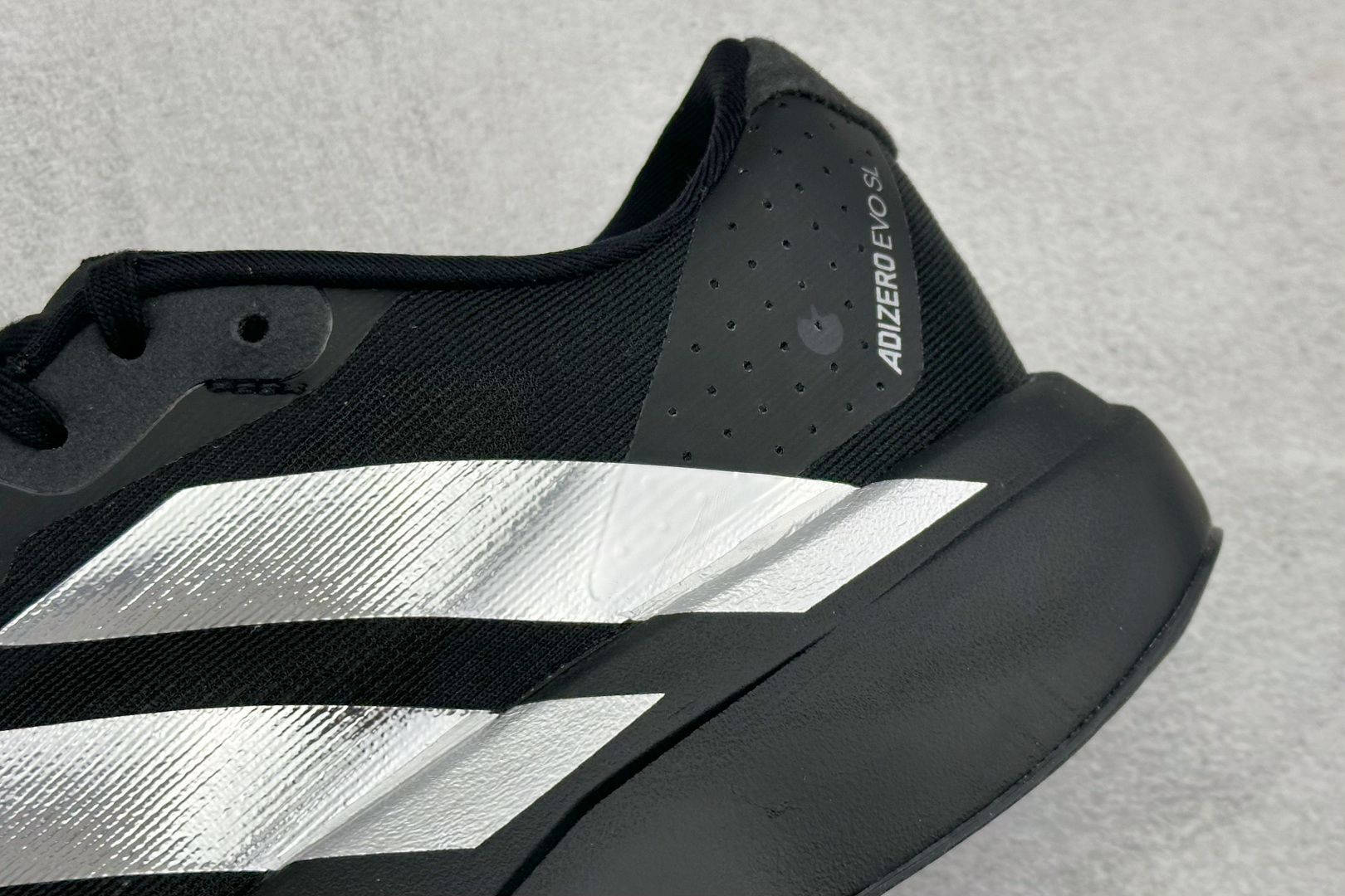 PAdidas Adizero Evo SL 阿迪超轻透气缓震跑鞋 KJ9663