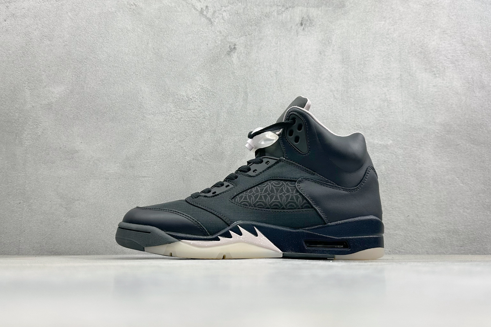 ️新品上架 【巅峰版】 PSG x Air Jordan 5 Retro AJ5 乔丹5代大巴黎联名黑粉 货号:HQ3004-001