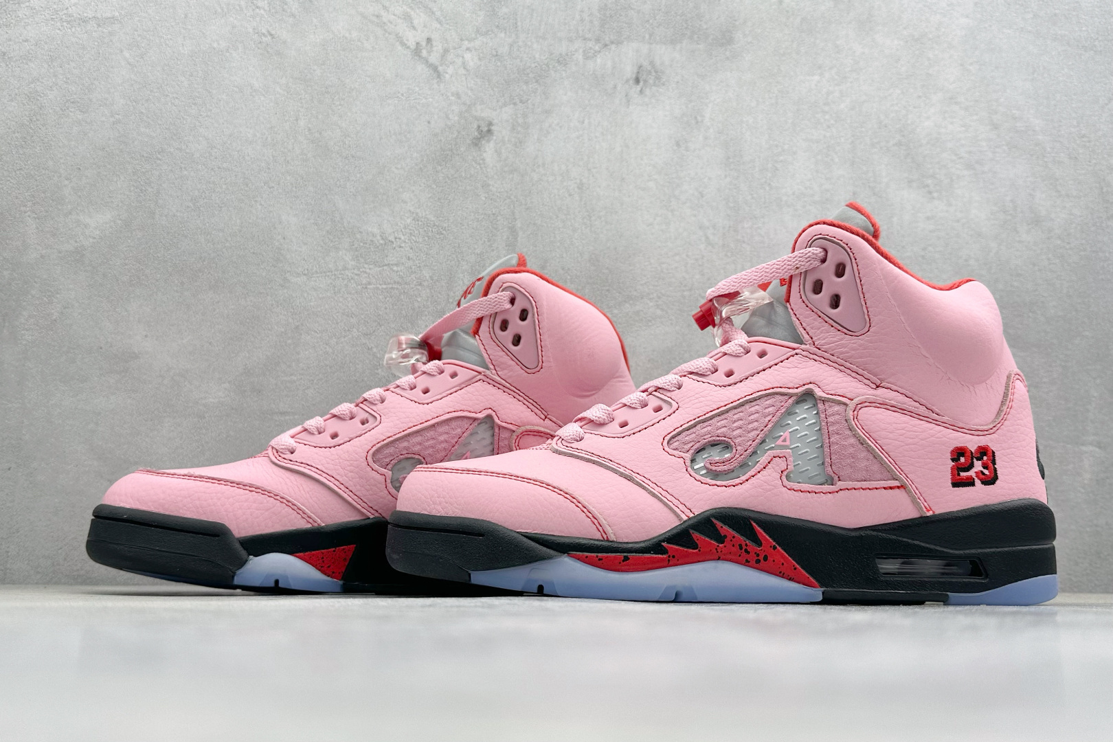 巅峰版Jordan Air Jordan 5 Retro 中帮复古篮球鞋 Air Jordan 5 Retro是耐克经典的中帮复古篮球鞋 DV4982-600