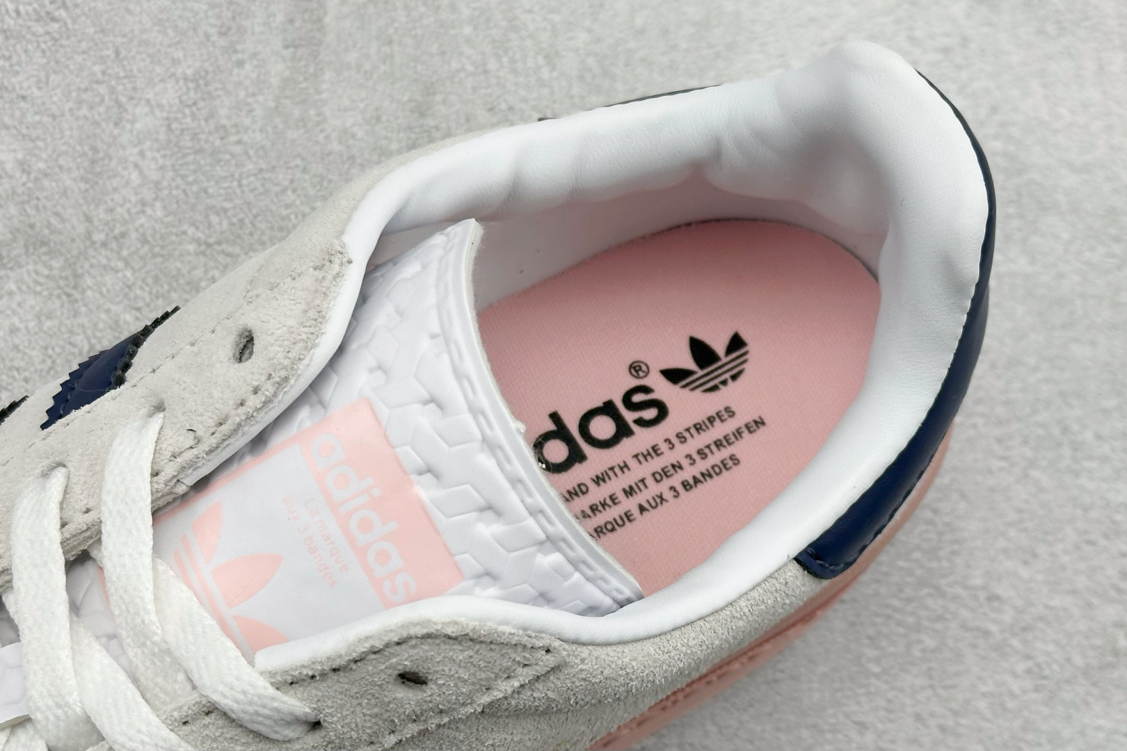 FX版Adidas Originals Gazelle Bold 三叶草厚底休闲防滑耐磨低帮板鞋 IE6508
