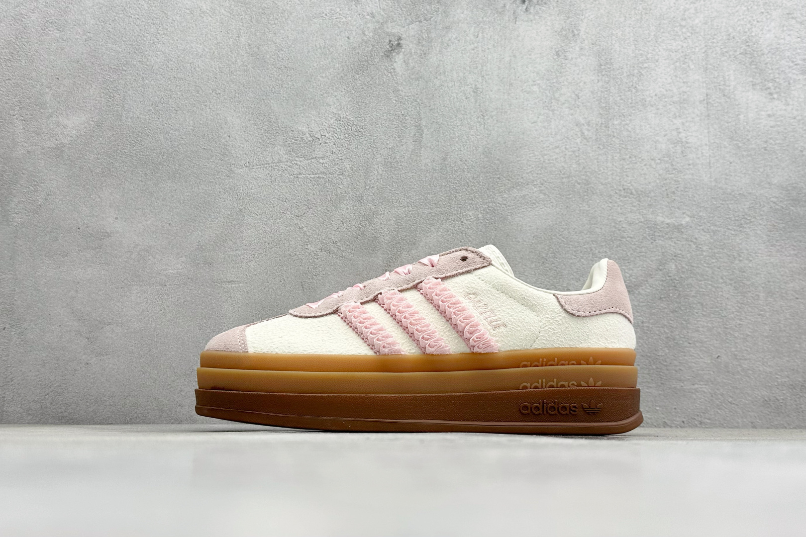 FX版Adidas Originals Gazelle Bold 三叶草厚底休闲防滑耐磨低帮板鞋 JR8374