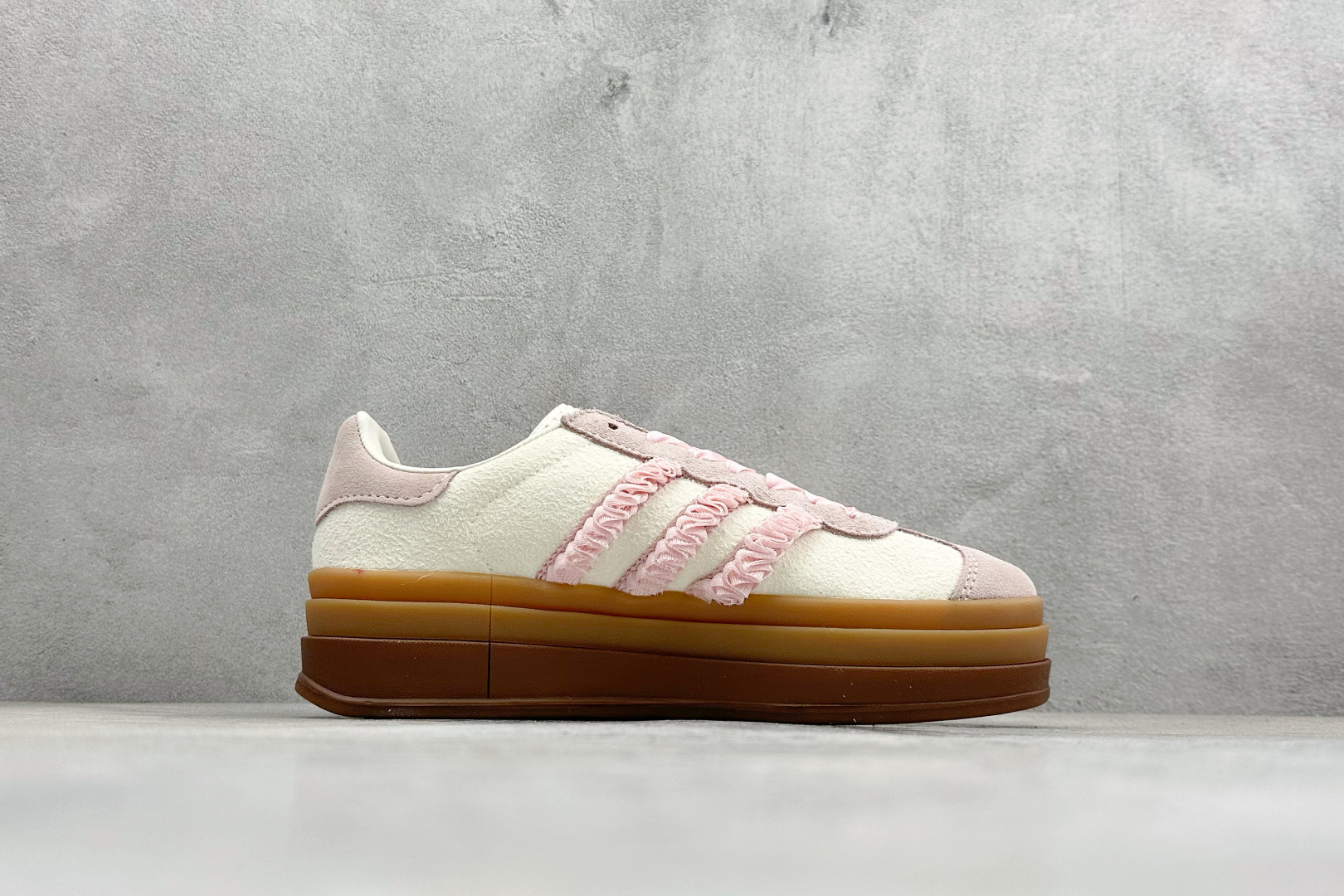 FX版Adidas Originals Gazelle Bold 三叶草厚底休闲防滑耐磨低帮板鞋 JR8374