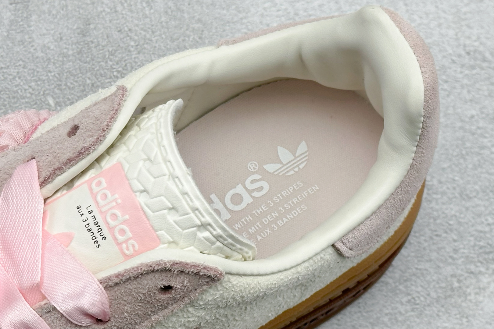 FX版Adidas Originals Gazelle Bold 三叶草厚底休闲防滑耐磨低帮板鞋 JR8374