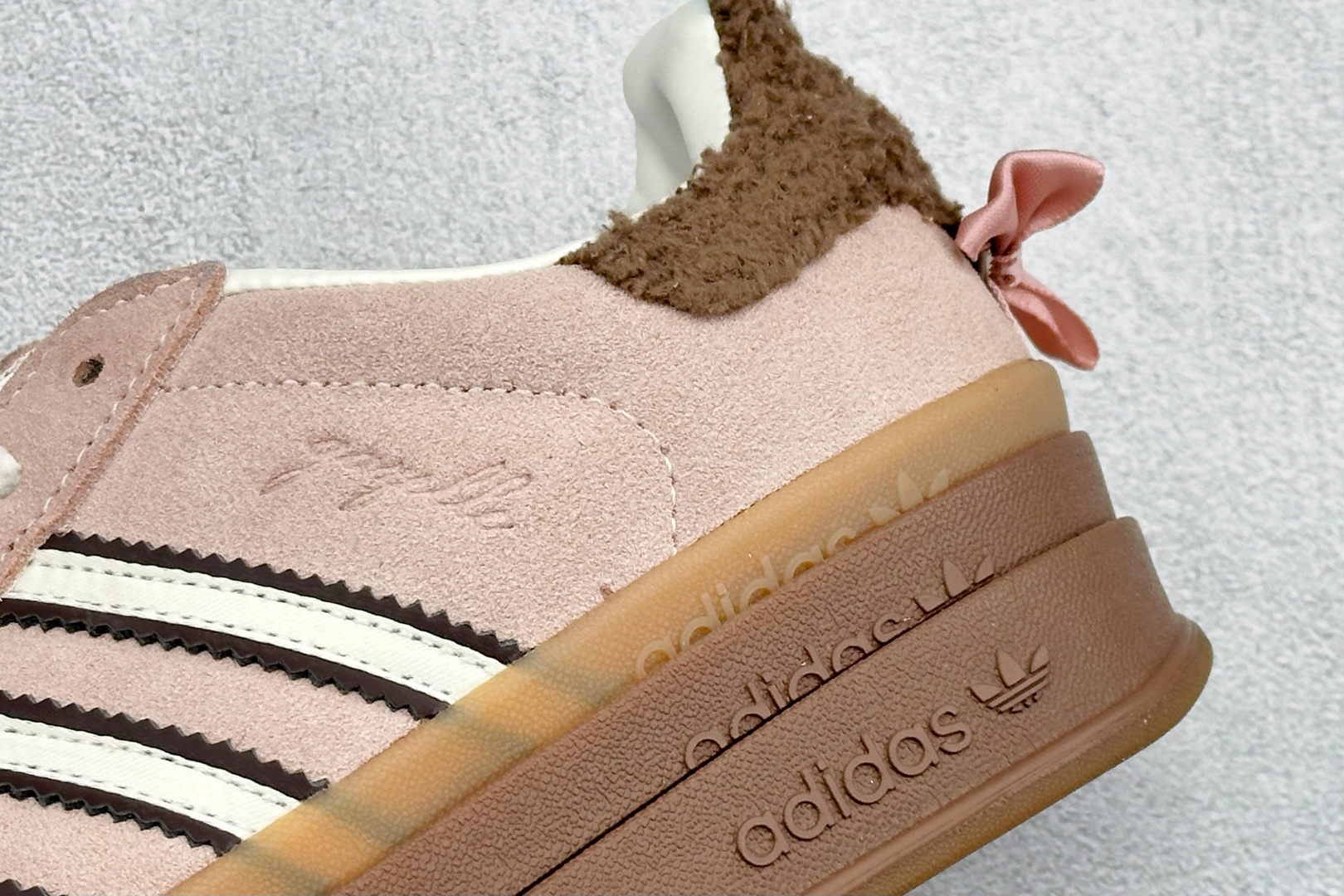 FX版Adidas Originals Gazelle Bold 三叶草厚底休闲防滑耐磨低帮板鞋 JR4244