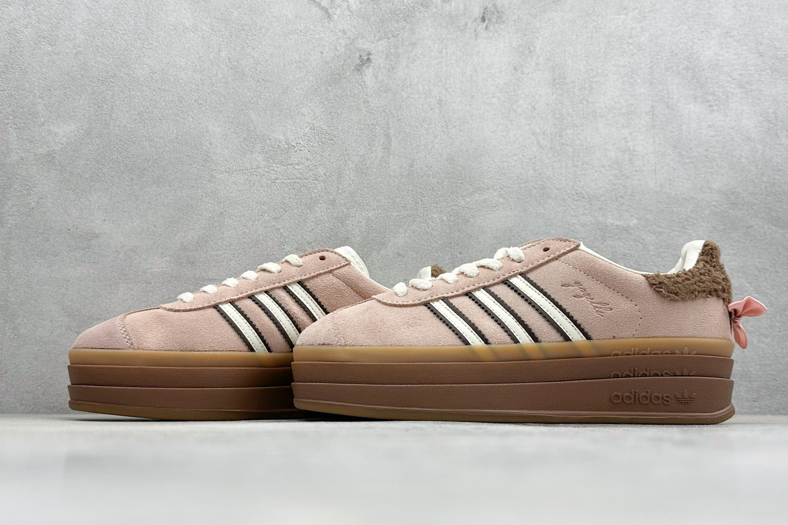 FX版Adidas Originals Gazelle Bold 三叶草厚底休闲防滑耐磨低帮板鞋 JR4244