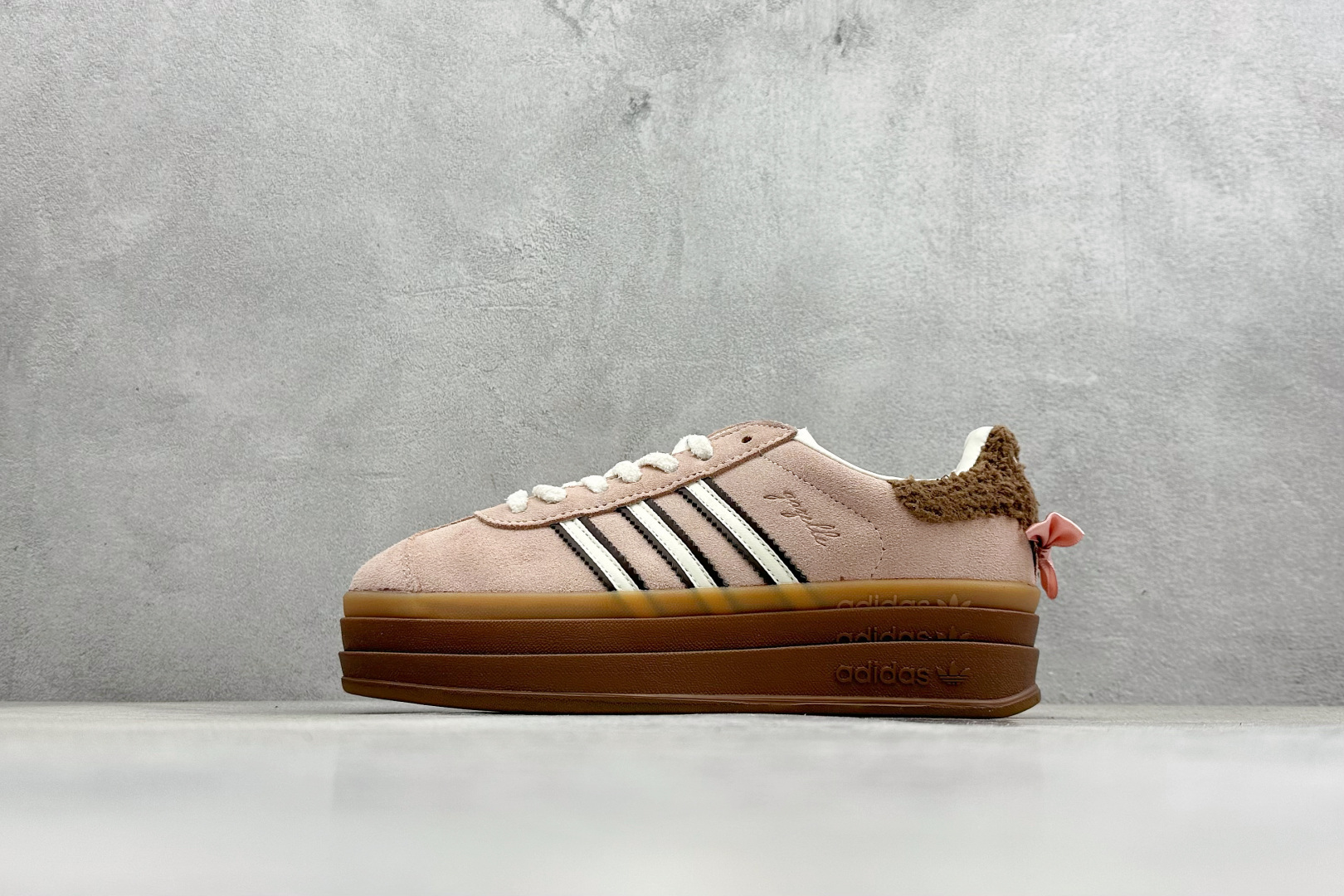 FX版Adidas Originals Gazelle Bold 三叶草厚底休闲防滑耐磨低帮板鞋 JR4244