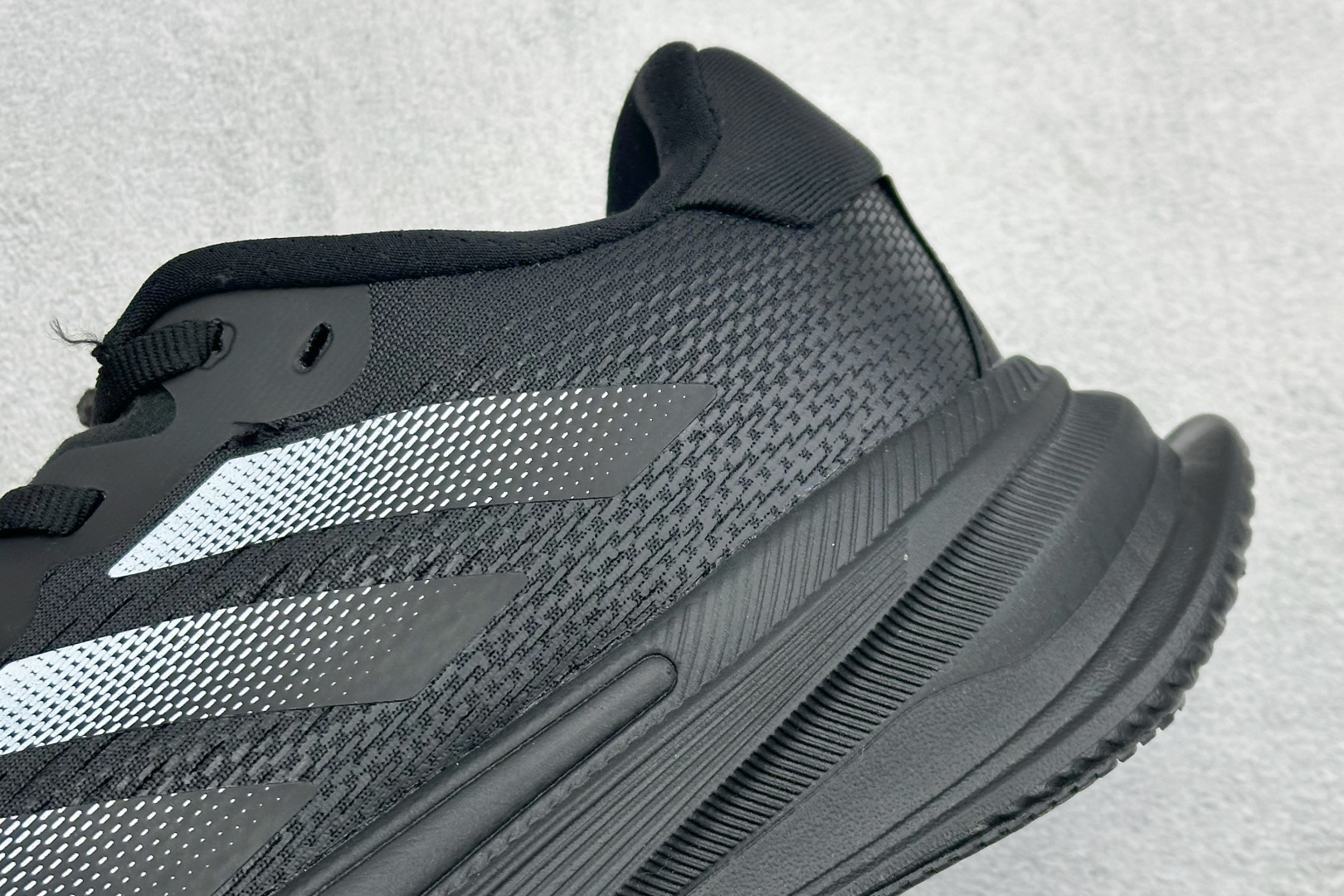 Adidas Supernova Prima M 低帮透气休闲运动跑鞋 TE1696