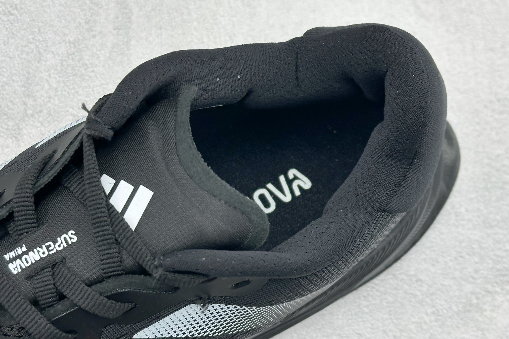Adidas Supernova Prima M 低帮透气休闲运动跑鞋 TE1696