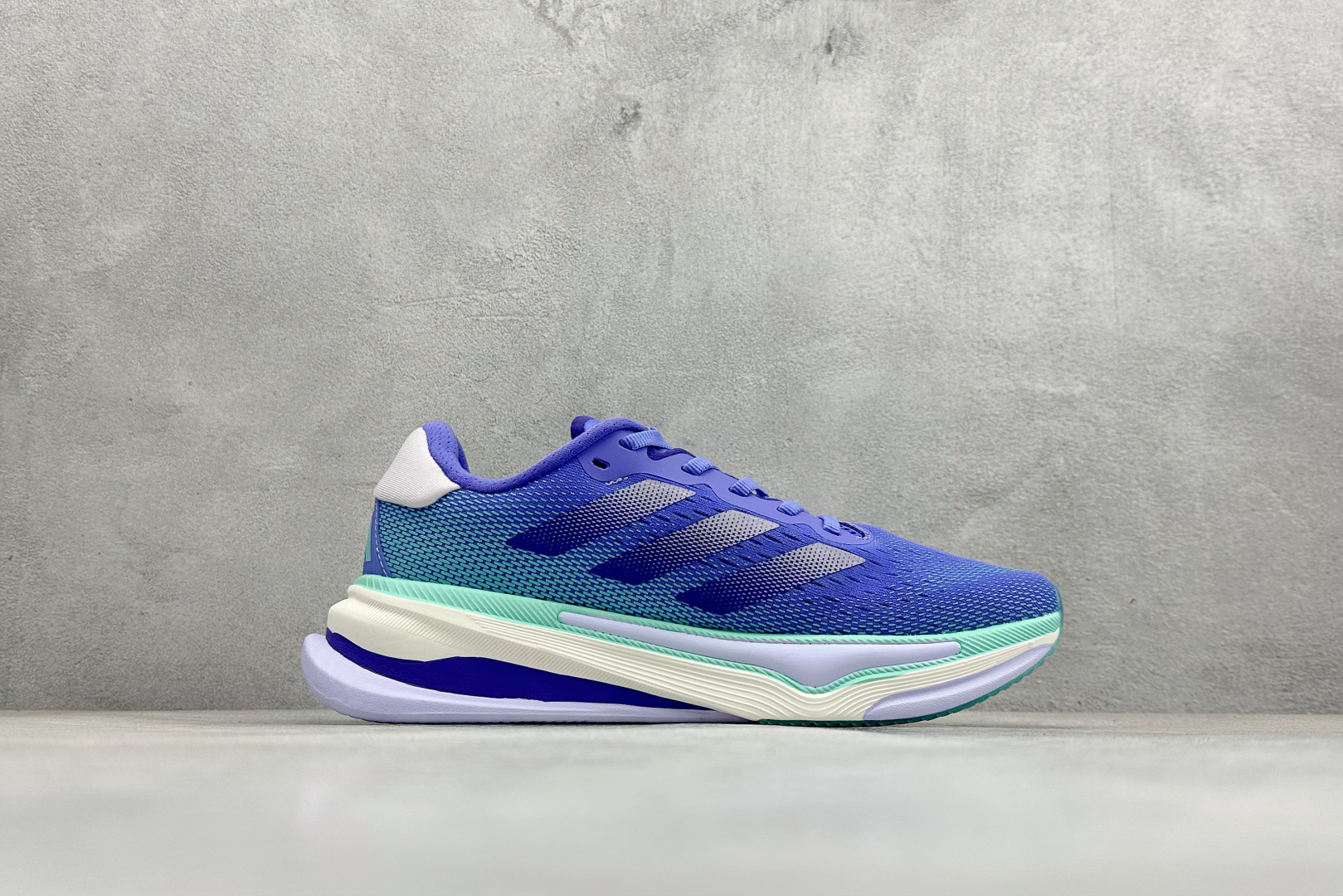 Adidas Supernova Prima M 低帮透气休闲运动跑鞋 TE1694