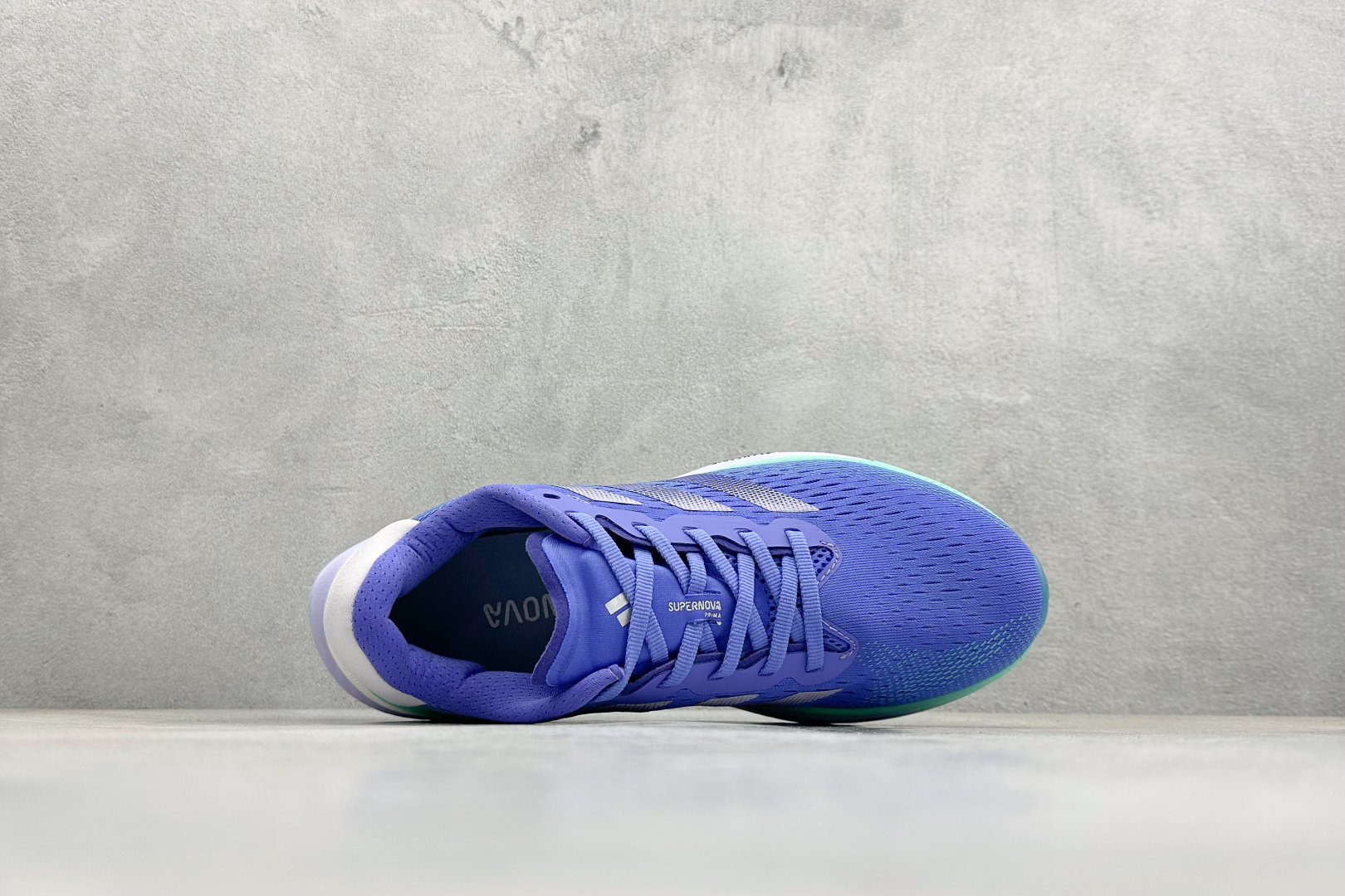 Adidas Supernova Prima M 低帮透气休闲运动跑鞋 TE1694