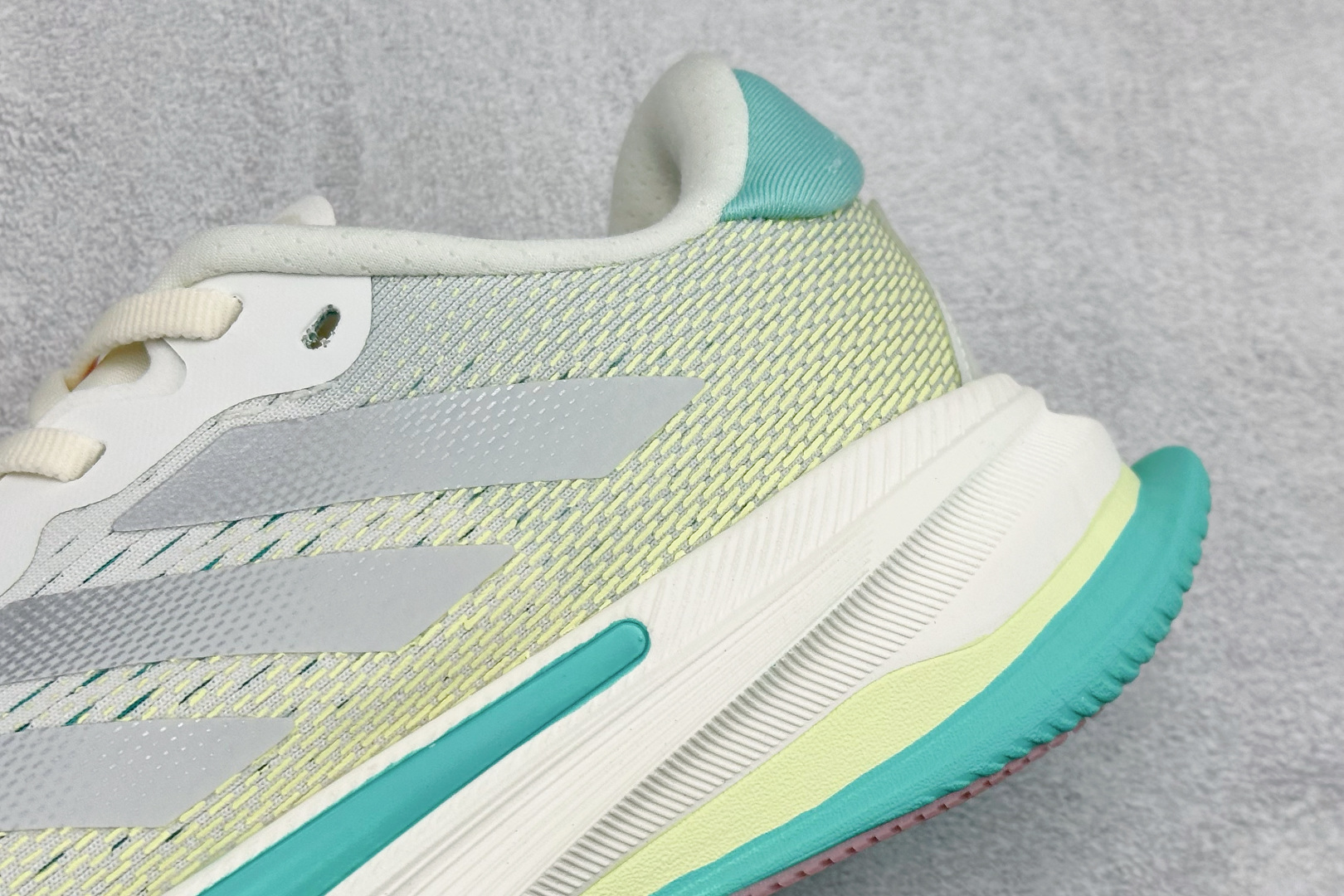 Adidas Supernova Prima M 低帮透气休闲运动跑鞋 TE1692