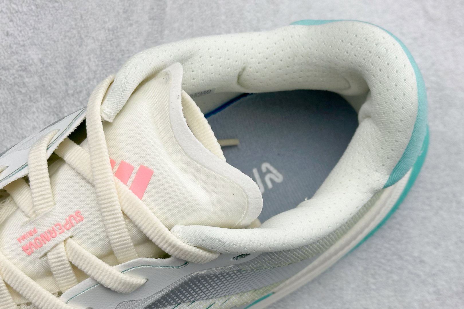 Adidas Supernova Prima M 低帮透气休闲运动跑鞋 TE1692