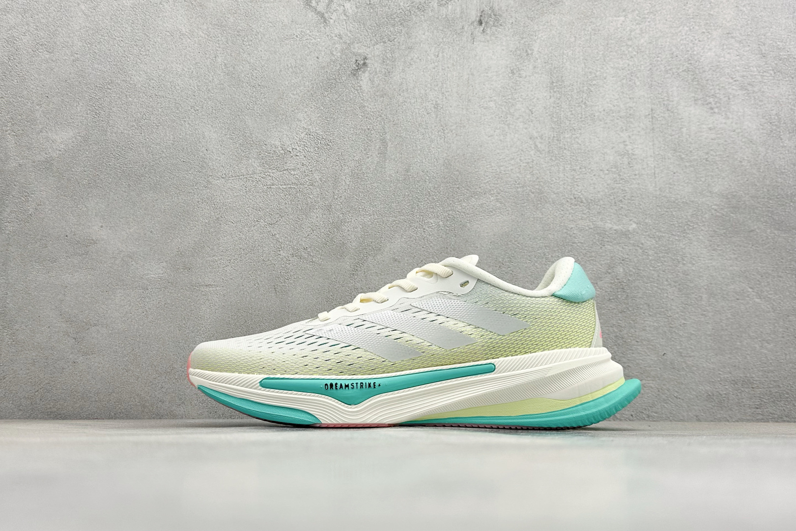 Adidas Supernova Prima M 低帮透气休闲运动跑鞋 TE1692