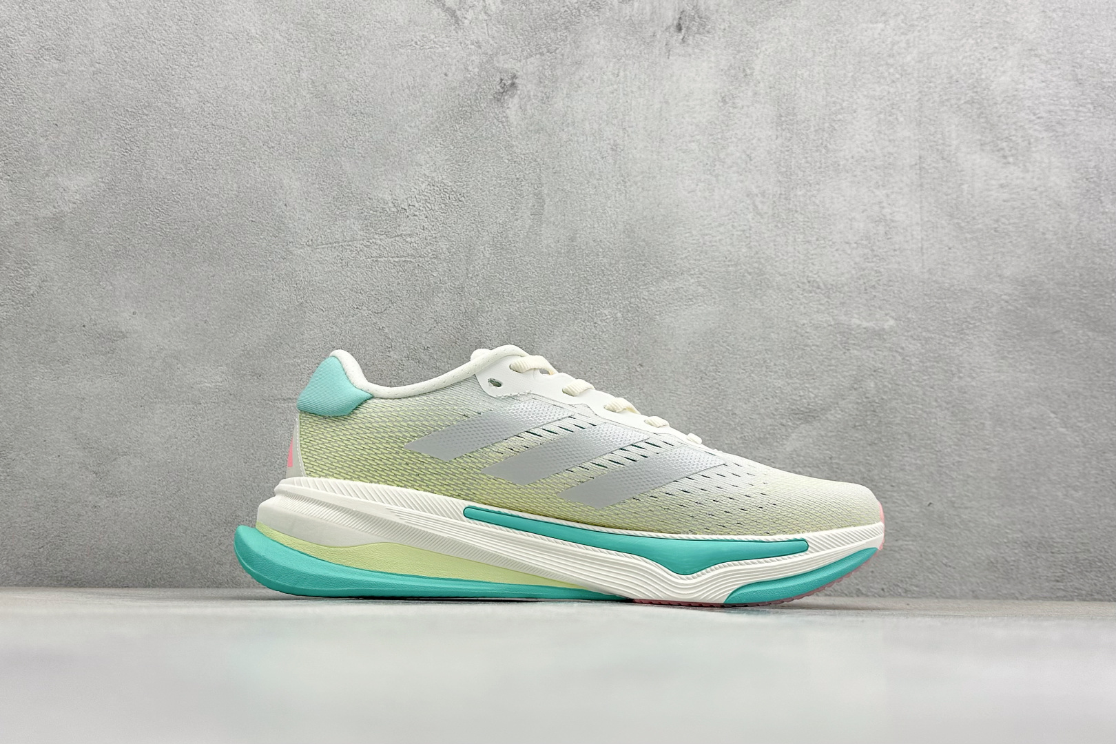 Adidas Supernova Prima M 低帮透气休闲运动跑鞋 TE1692
