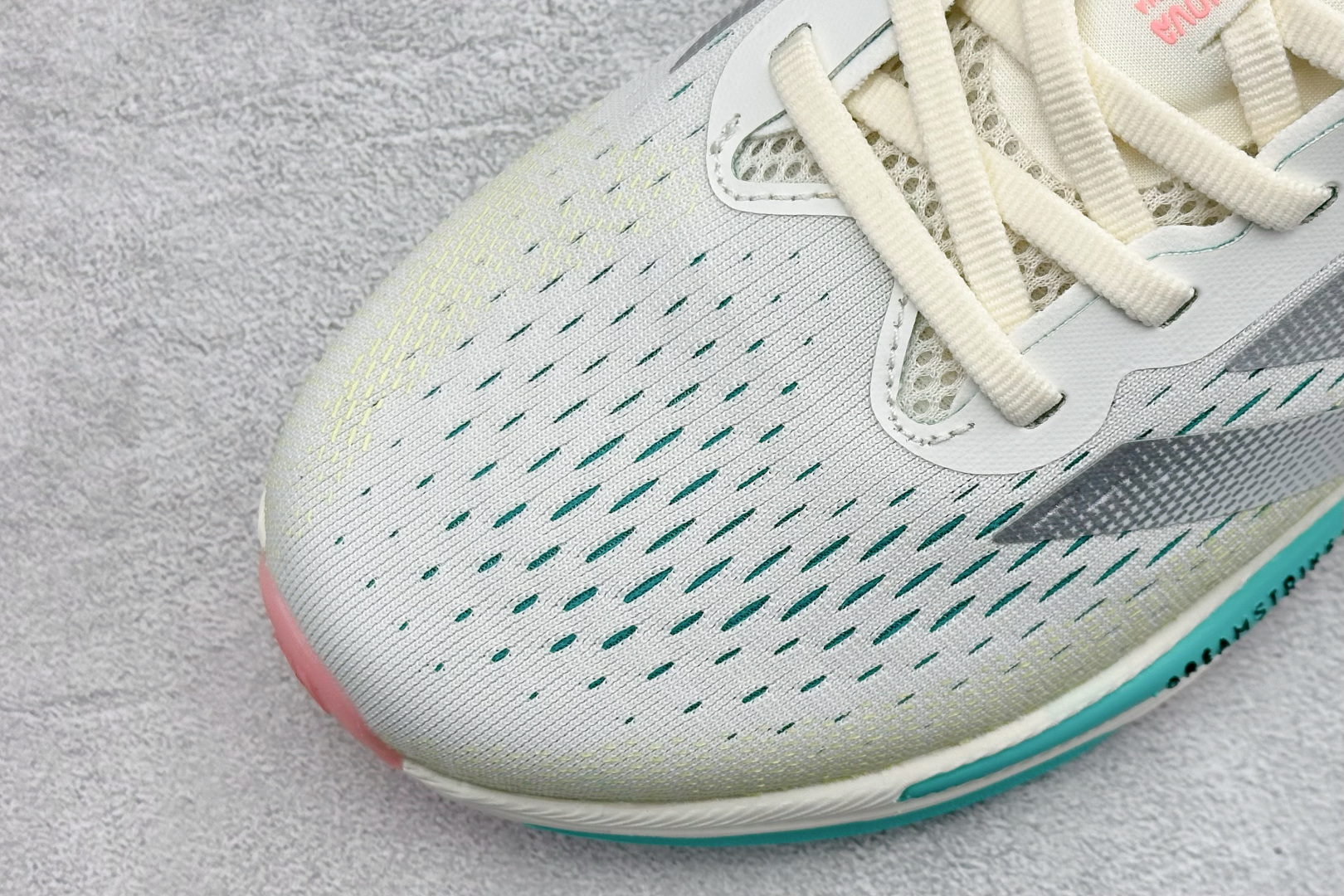 Adidas Supernova Prima M 低帮透气休闲运动跑鞋 TE1692