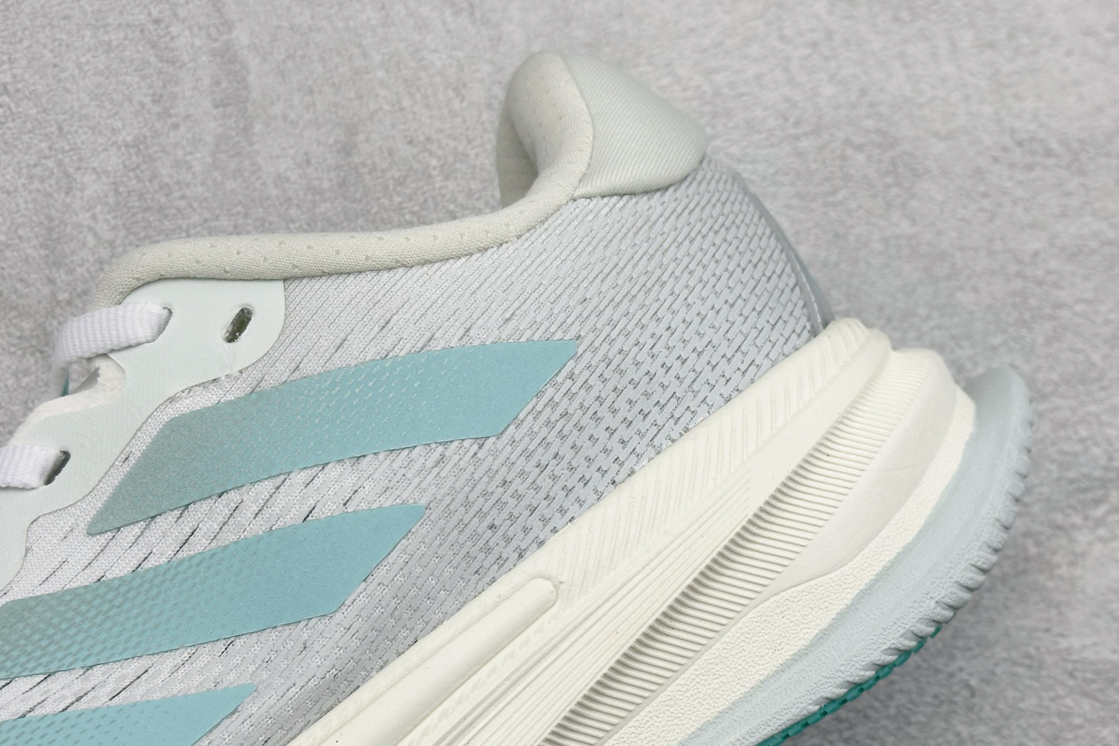 Adidas Supernova Prima M 低帮透气休闲运动跑鞋 TE1690