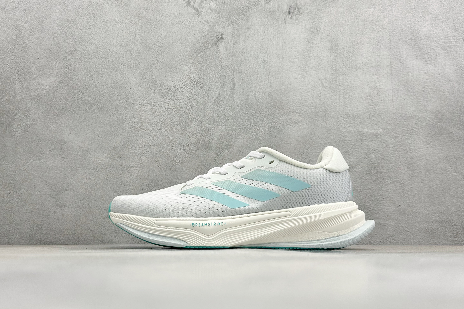 Adidas Supernova Prima M 低帮透气休闲运动跑鞋 TE1690