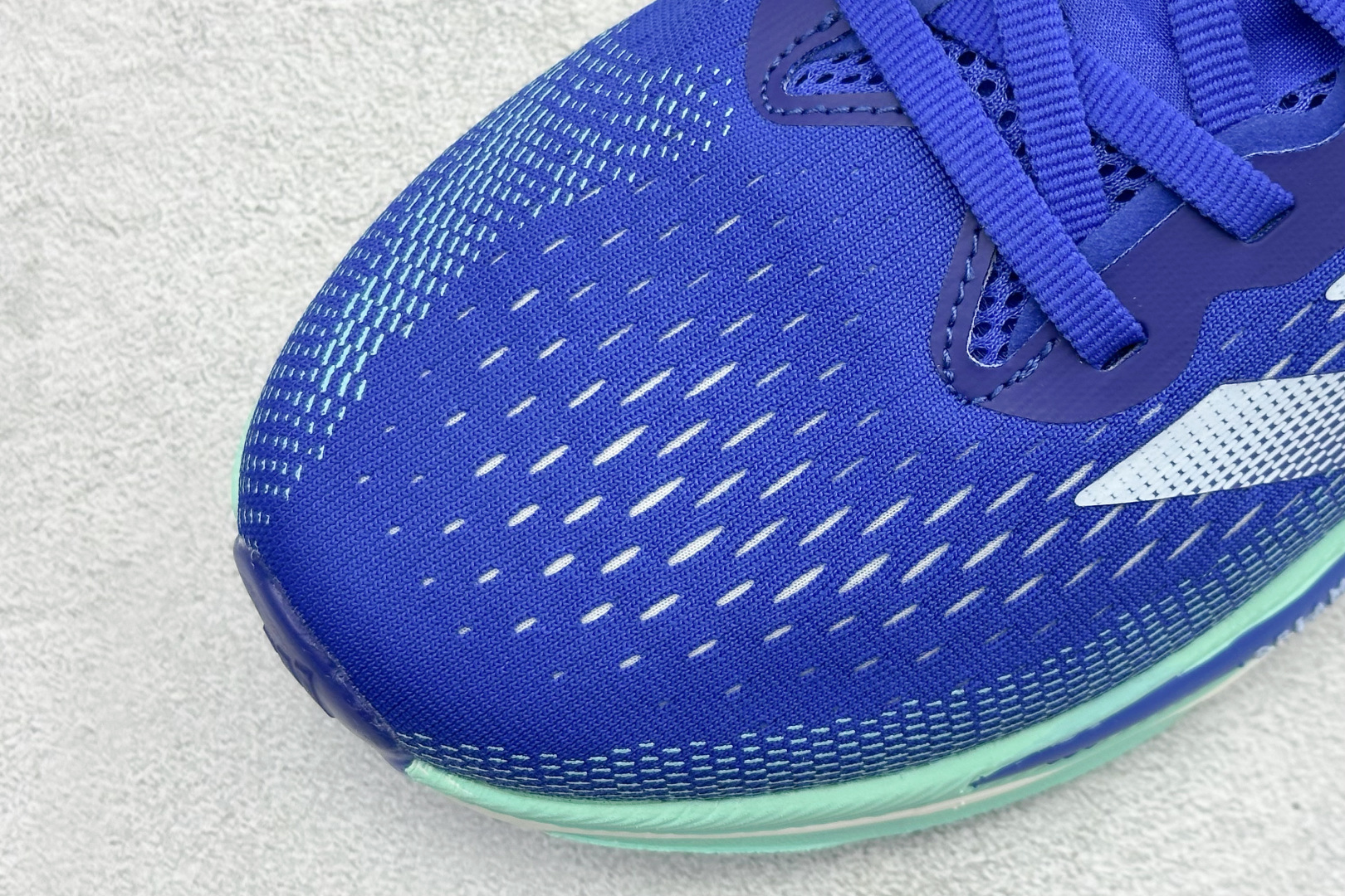 Adidas Supernova Prima M 低帮透气休闲运动跑鞋 TE1695