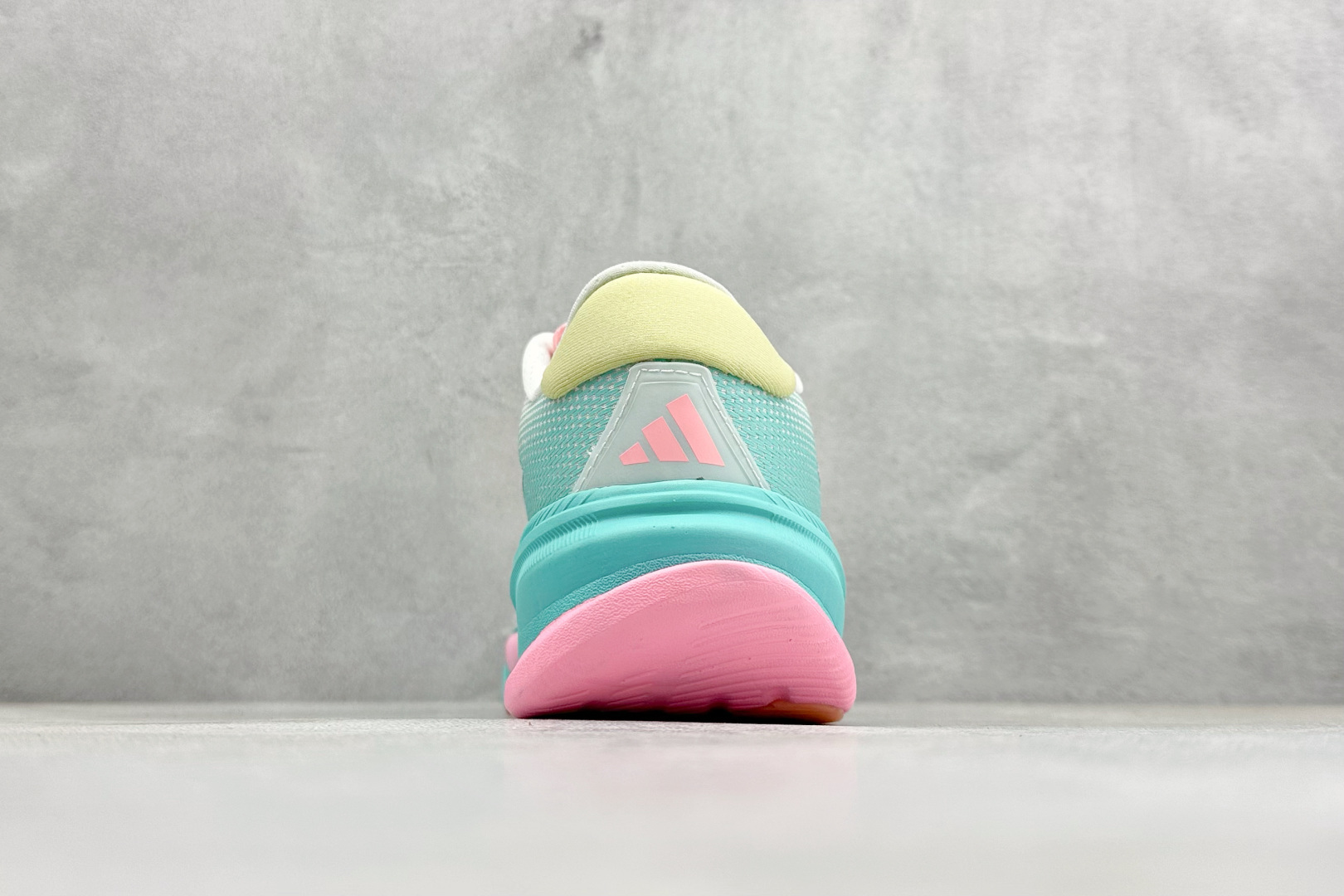 Adidas Supernova Prima M 低帮透气休闲运动跑鞋 TE1691