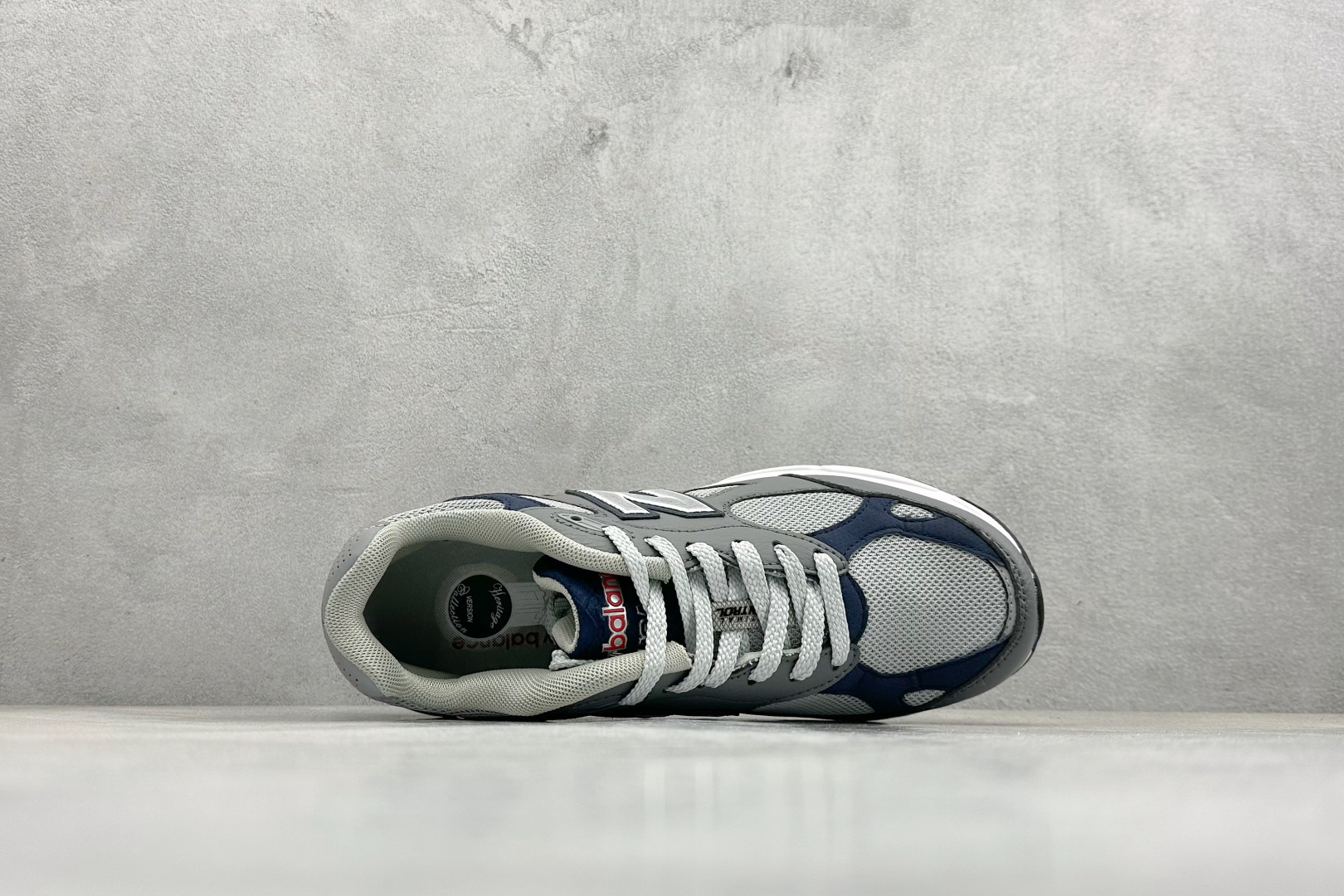 DS版New Balance 新百伦 990V3系列联名款复古休闲跑步鞋 M990GJ3 DS版New Balance 新百伦 990V3系列联名款复古休闲跑步鞋 M990GJ3