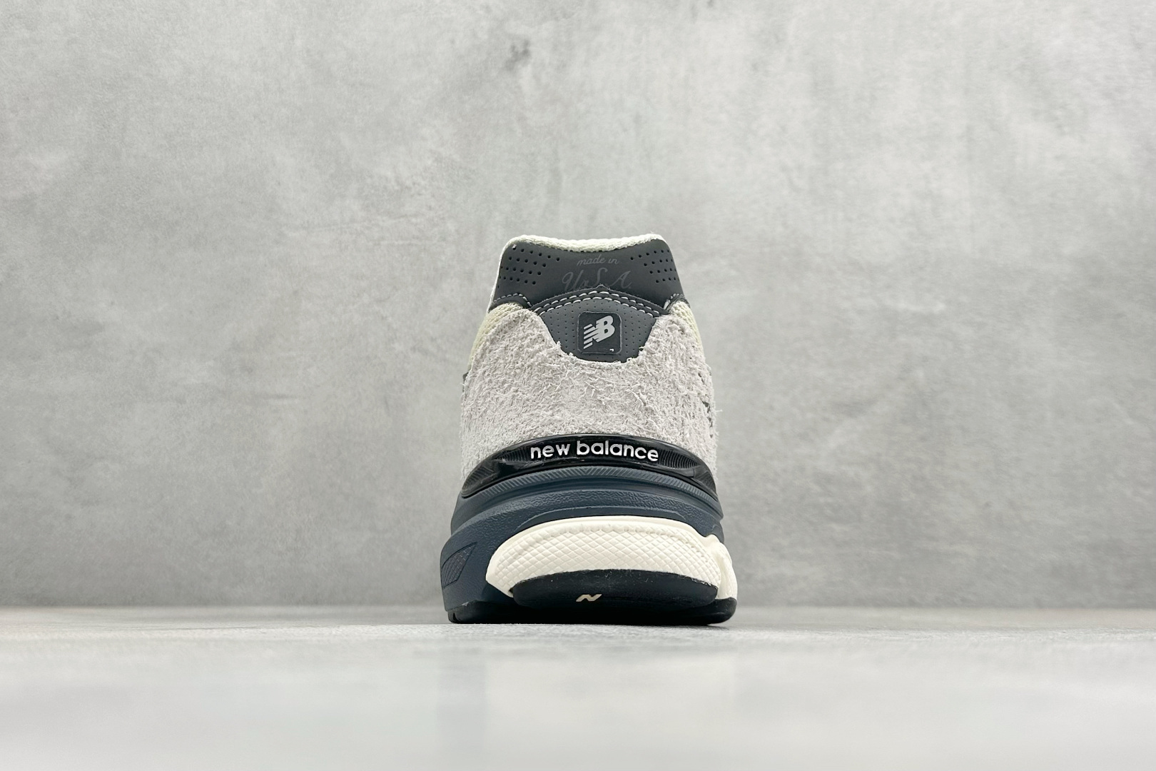 DS版New Balance 新百伦 990V3系列联名款复古休闲跑步鞋 M990AD3 DS版New Balance 新百伦 990V3系列联名款复古休闲跑步鞋 M990AD3