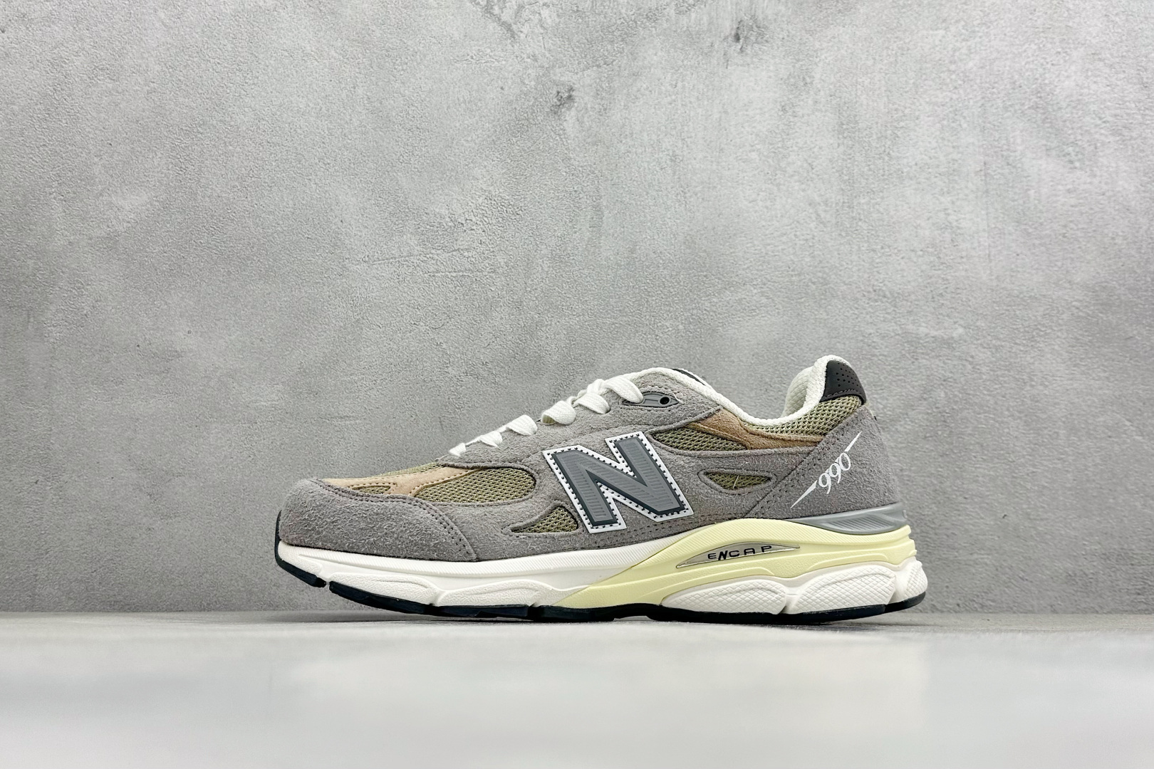 DS版New Balance 新百伦 990V3系列联名款复古休闲跑步鞋 M990TG3