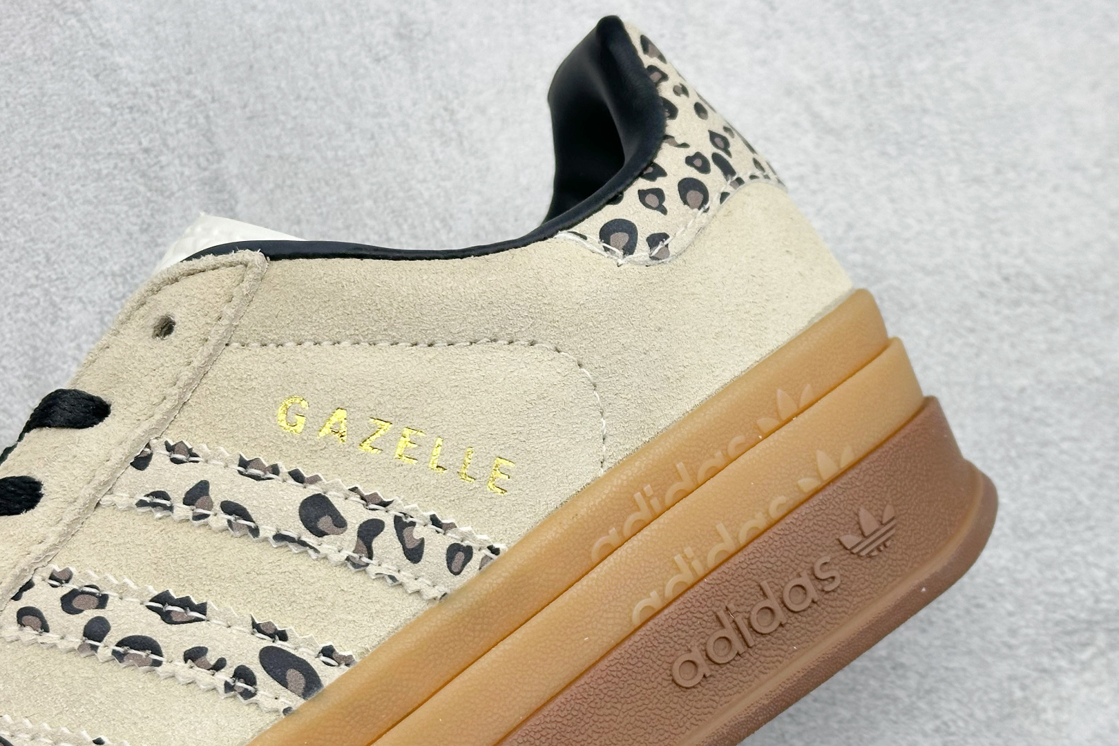 FX版Adidas Originals Gazelle Bold 三叶草厚底休闲防滑耐磨低帮板鞋 JI1370 FX版Adidas Originals Gazelle Bold 三叶草厚底休闲防滑耐磨低帮板鞋 JI1370
