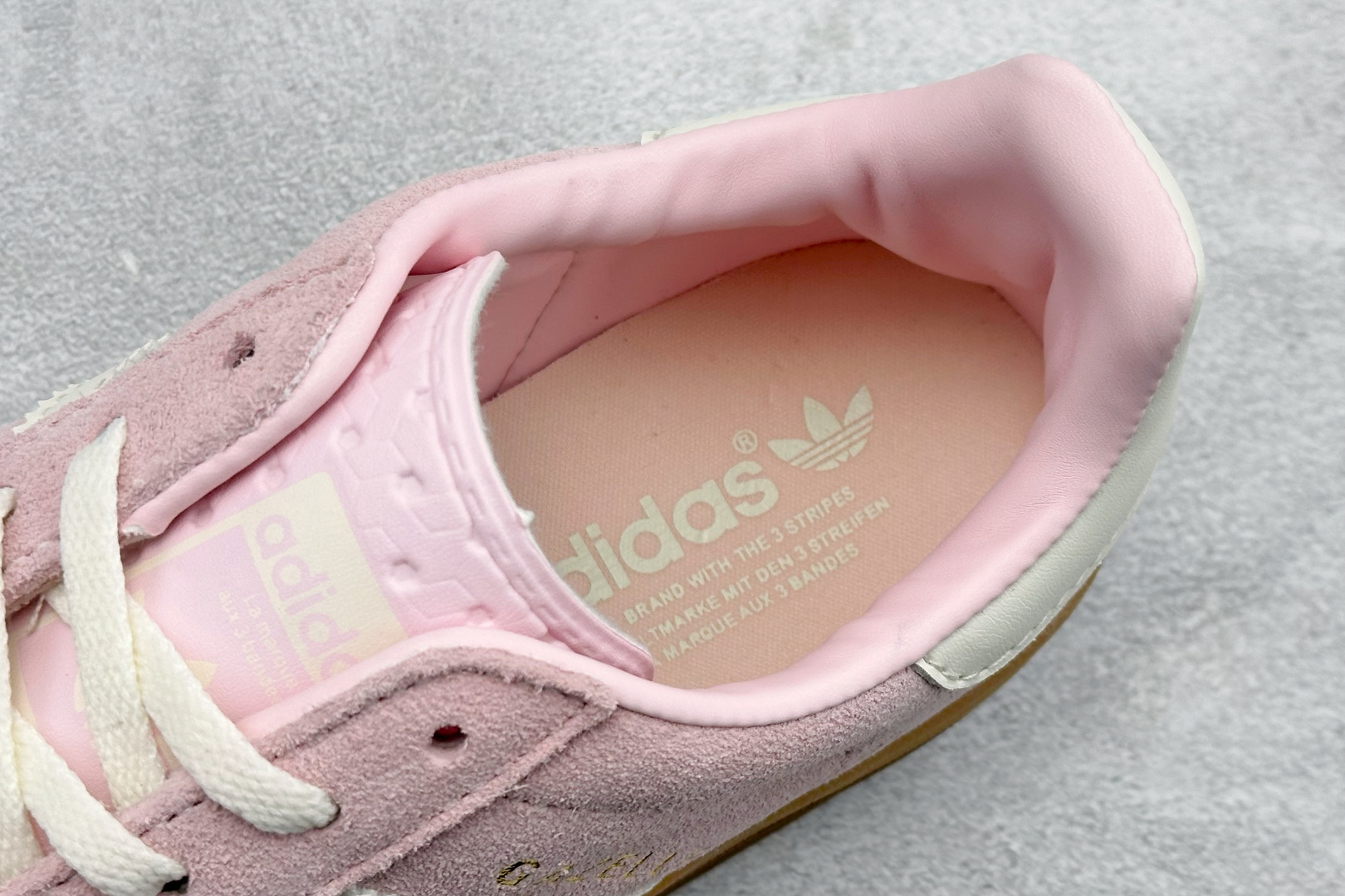 FX版Adidas Originals Gazelle Bold 三叶草厚底休闲防滑耐磨低帮板鞋 JQ7777 FX版Adidas Originals Gazelle Bold 三叶草厚底休闲防滑耐磨低帮板鞋 JQ7777