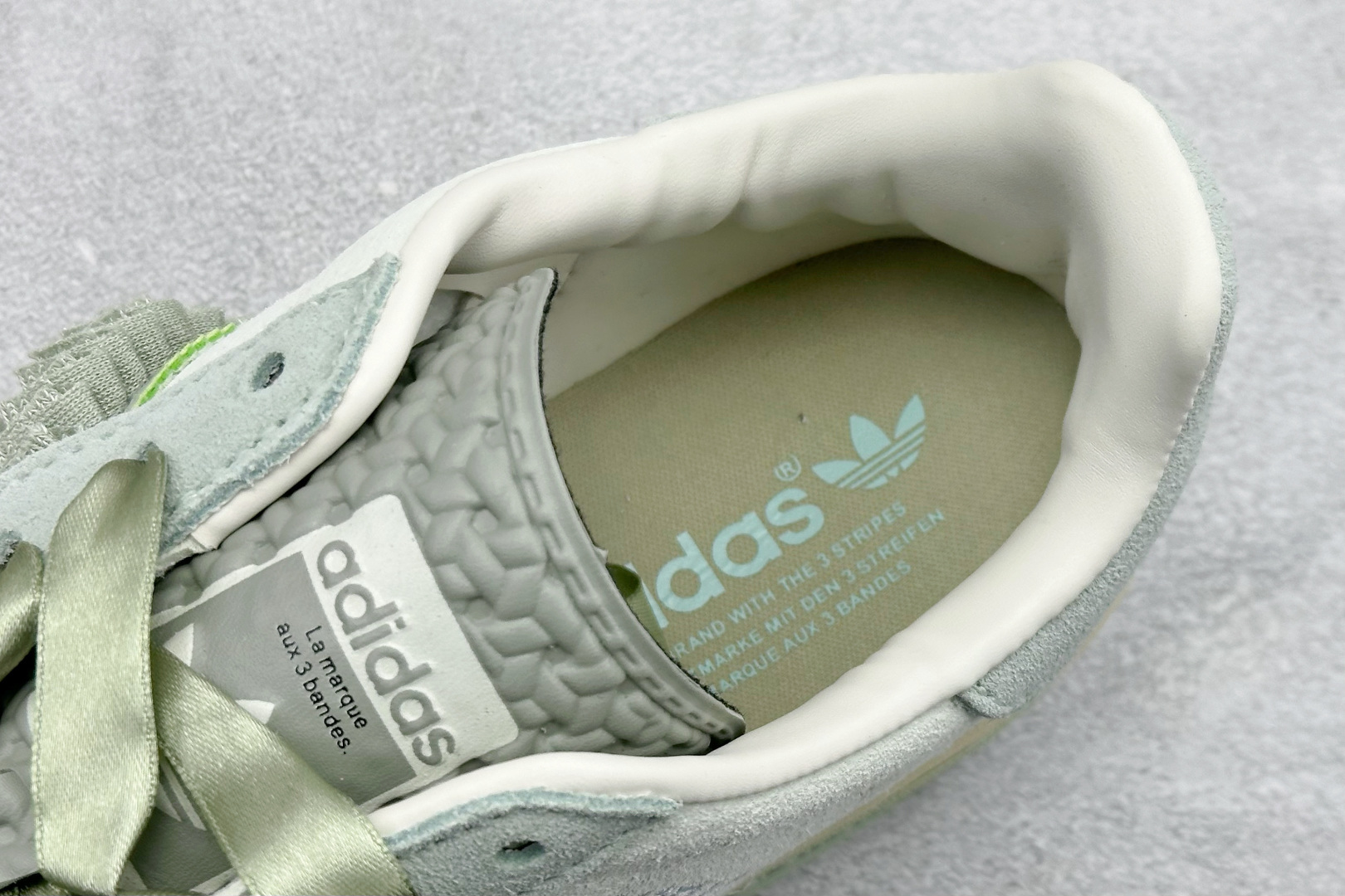 FX版Adidas Originals Gazelle Bold 三叶草厚底休闲防滑耐磨低帮板鞋 JR8373 FX版Adidas Originals Gazelle Bold 三叶草厚底休闲防滑耐磨低帮板鞋 JR8373