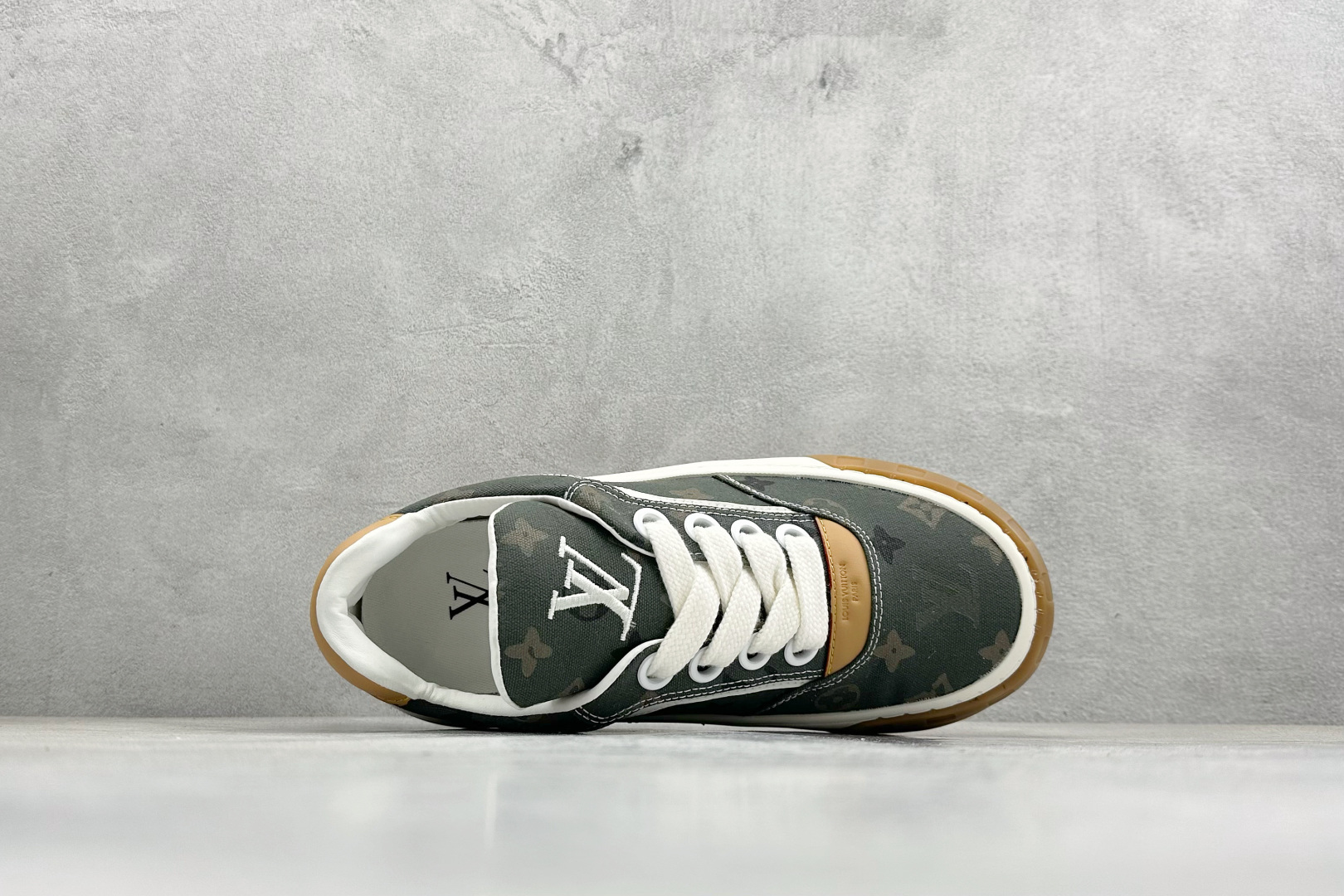 YS纯原LOUISVUITTONTilted系列｜2026早春全新上架绿色 LV路易威登TiltedLowSneakers 倾斜系列低帮复古休闲运动板鞋 男鞋