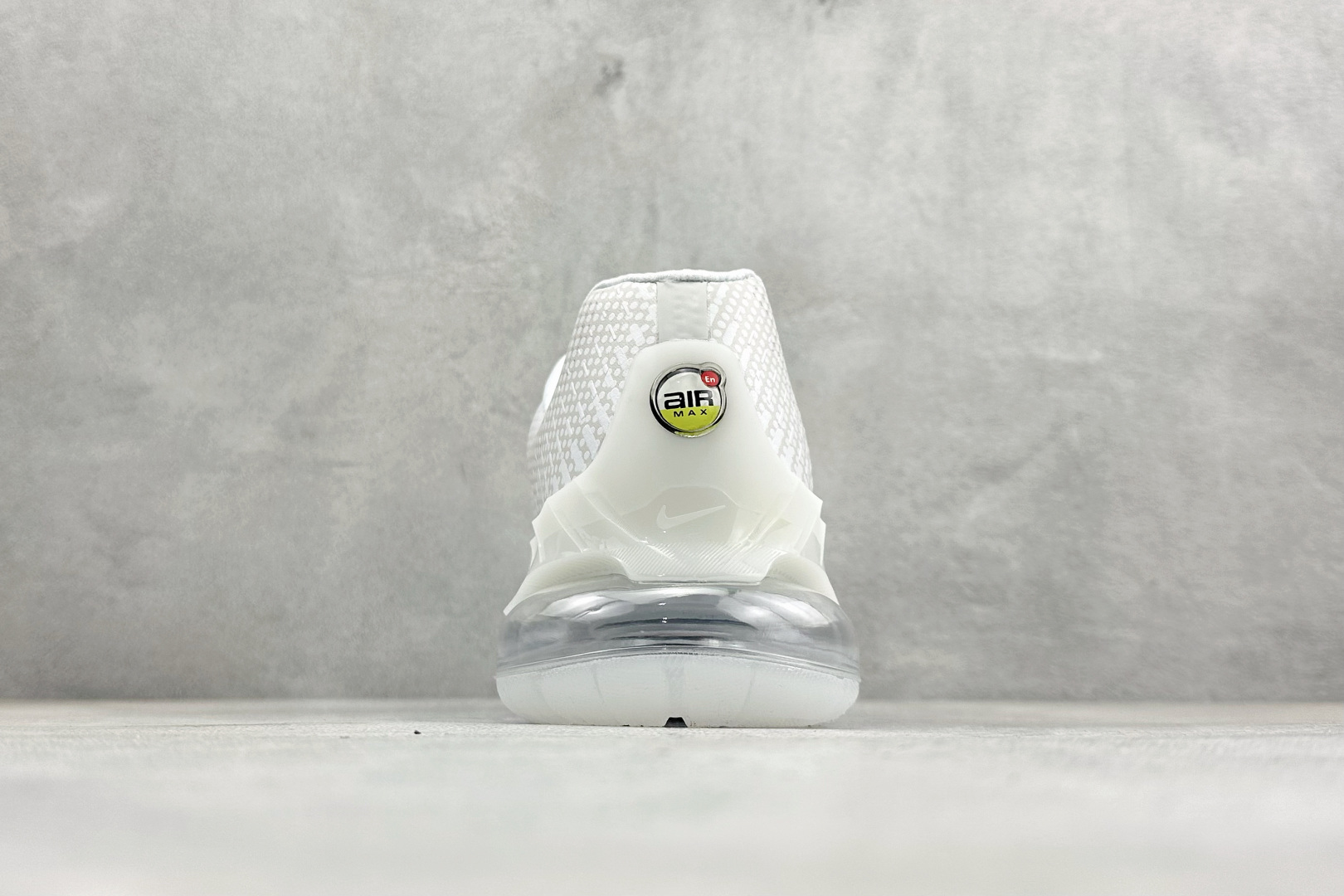 Nike Air Phoenix 复古子弹气垫运动跑步鞋 FZ5307-102 Nike Air Phoenix 复古子弹气垫运动跑步鞋 FZ5307-102