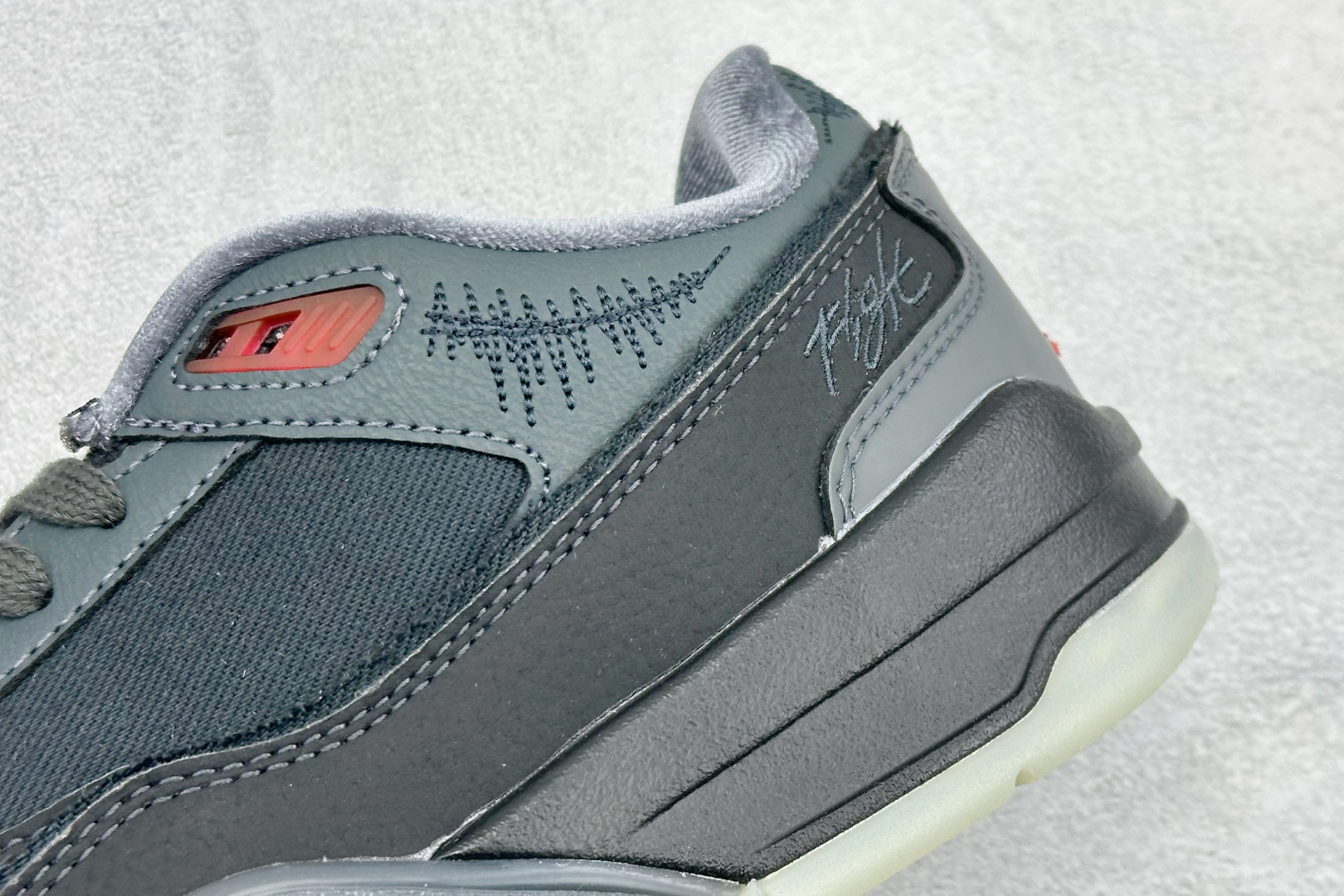 Air Jordan Flight Court 乔丹低帮复古篮球鞋 HQ2958-006 Air Jordan Flight Court 乔丹低帮复古篮球鞋 HQ2958-006
